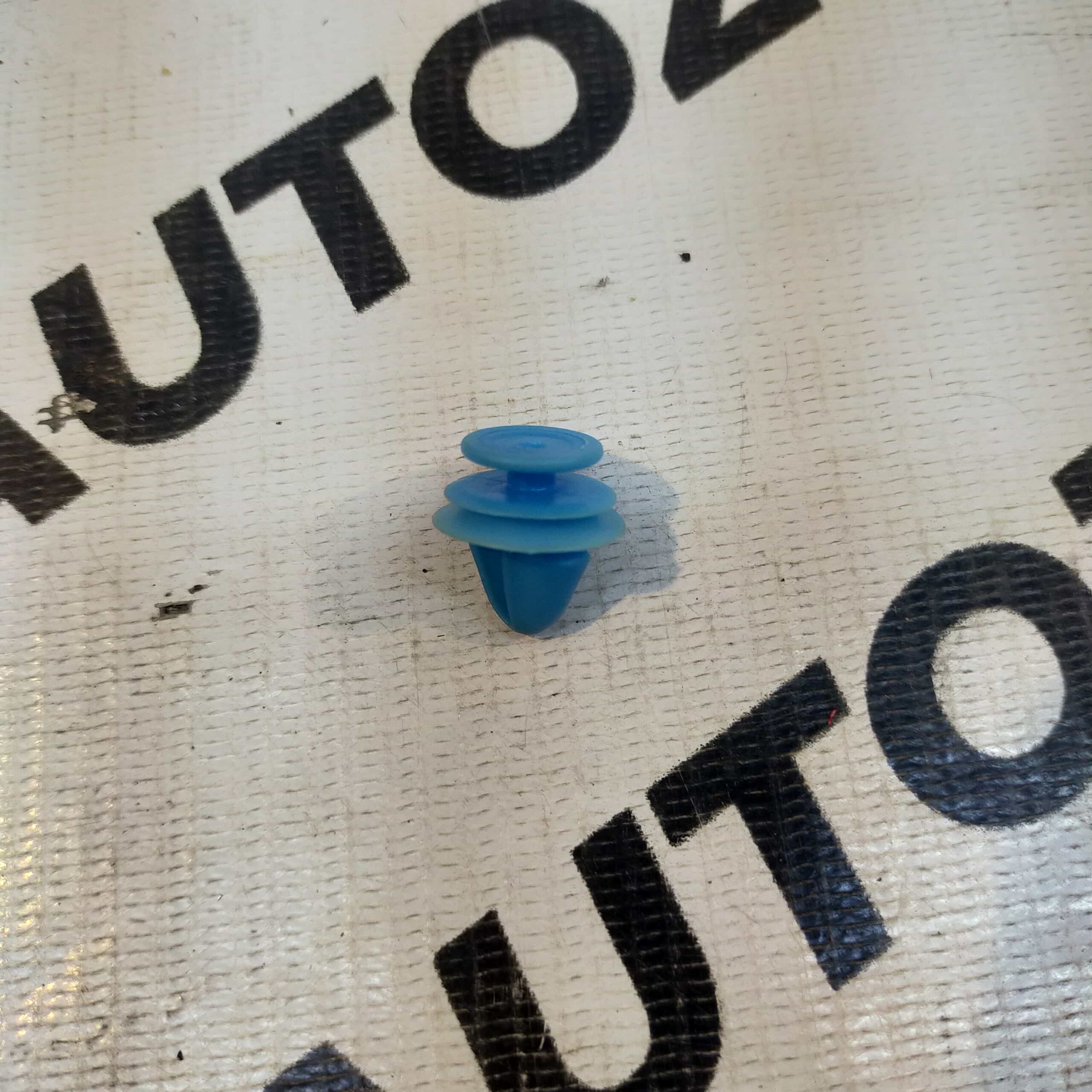 PLY LOCK DUSTER BLUE 3971