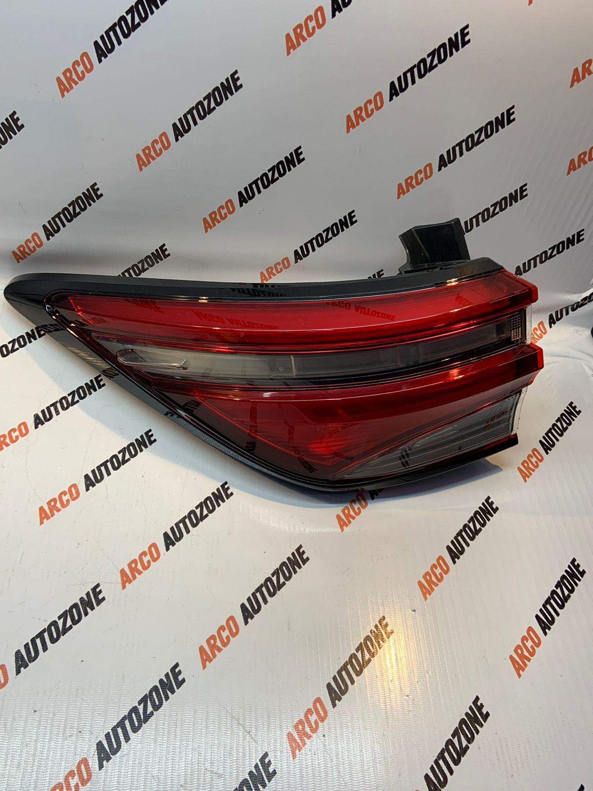 LIGHTING TAIL LIGHT FORTUNER LEGENDER LEFT LOT 815900K190