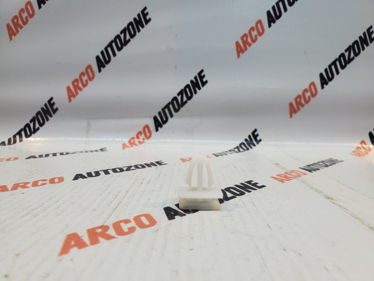 CLADDING LOCK WRV WHITE