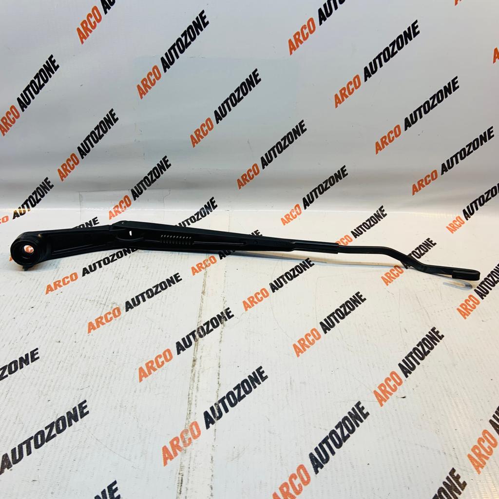 WIPER ARM EON RIGHT LOT 983114N900
