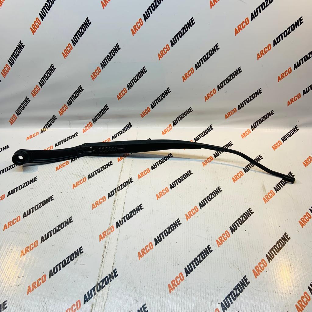 WIPER ARM I10 LEFT 983200X900