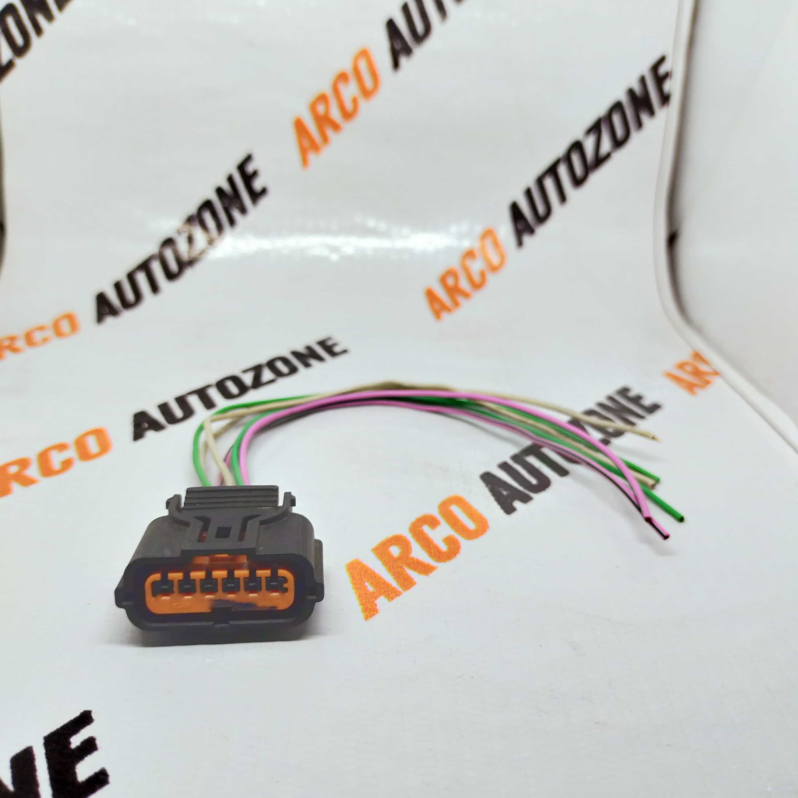 ELECTRONIC COMPONENTS WIRING HARNESS COUPLER REAR BUMPER SENSOR HYUNDAI 6 PIN