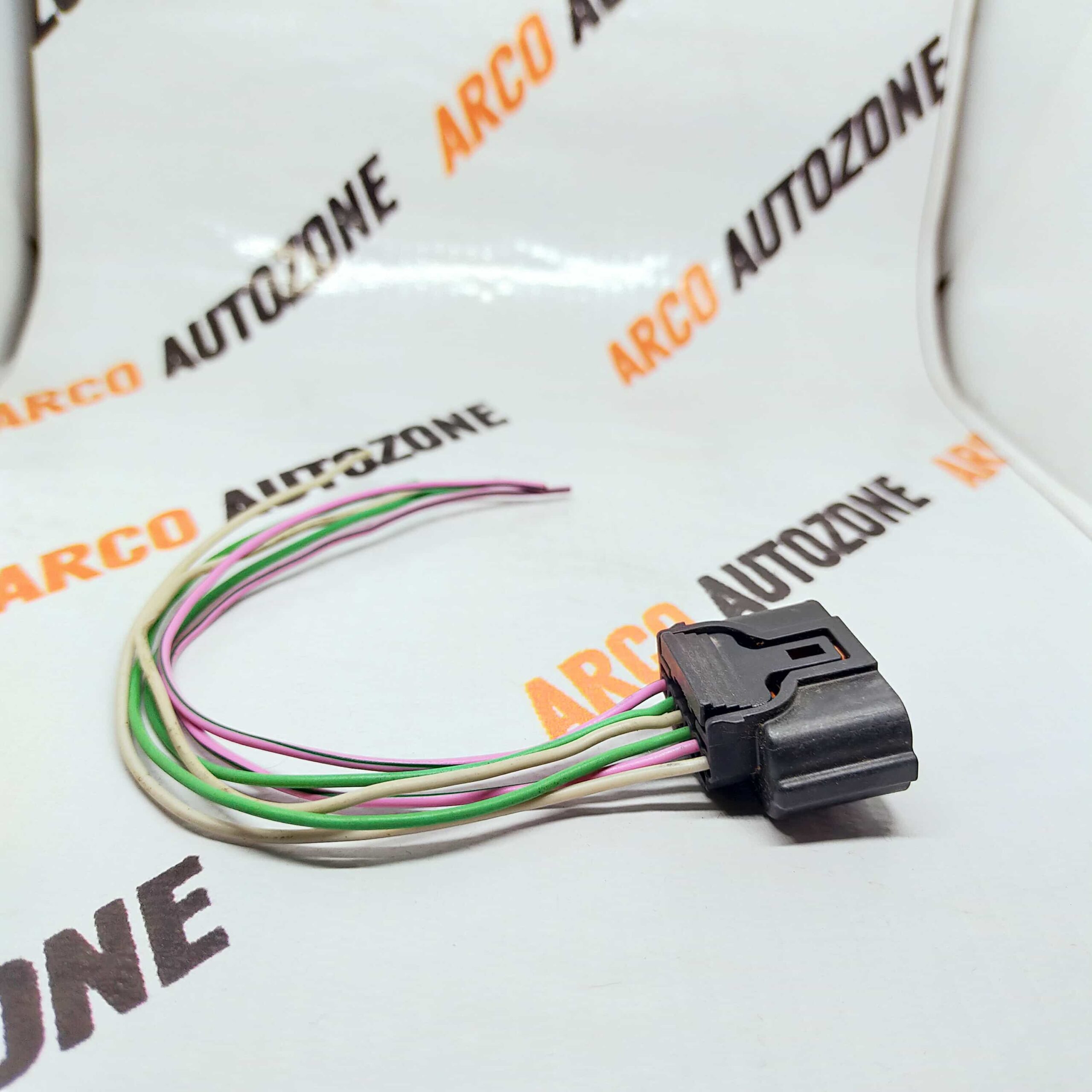 ELECTRONIC COMPONENTS WIRING HARNESS COUPLER REAR BUMPER SENSOR HYUNDAI 6 PIN