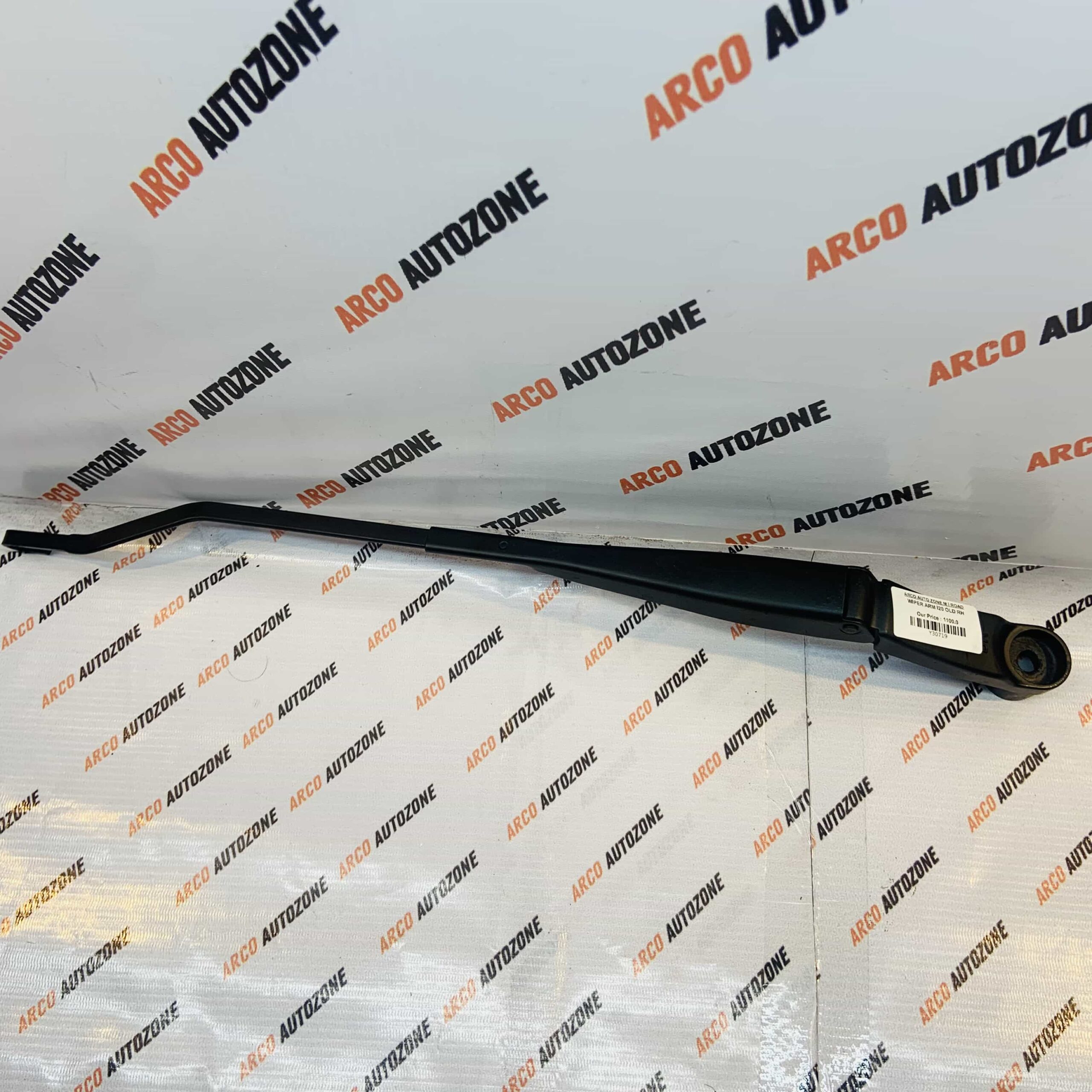 WIPER ARM I20 OLD RIGHT HYU 983101J900
