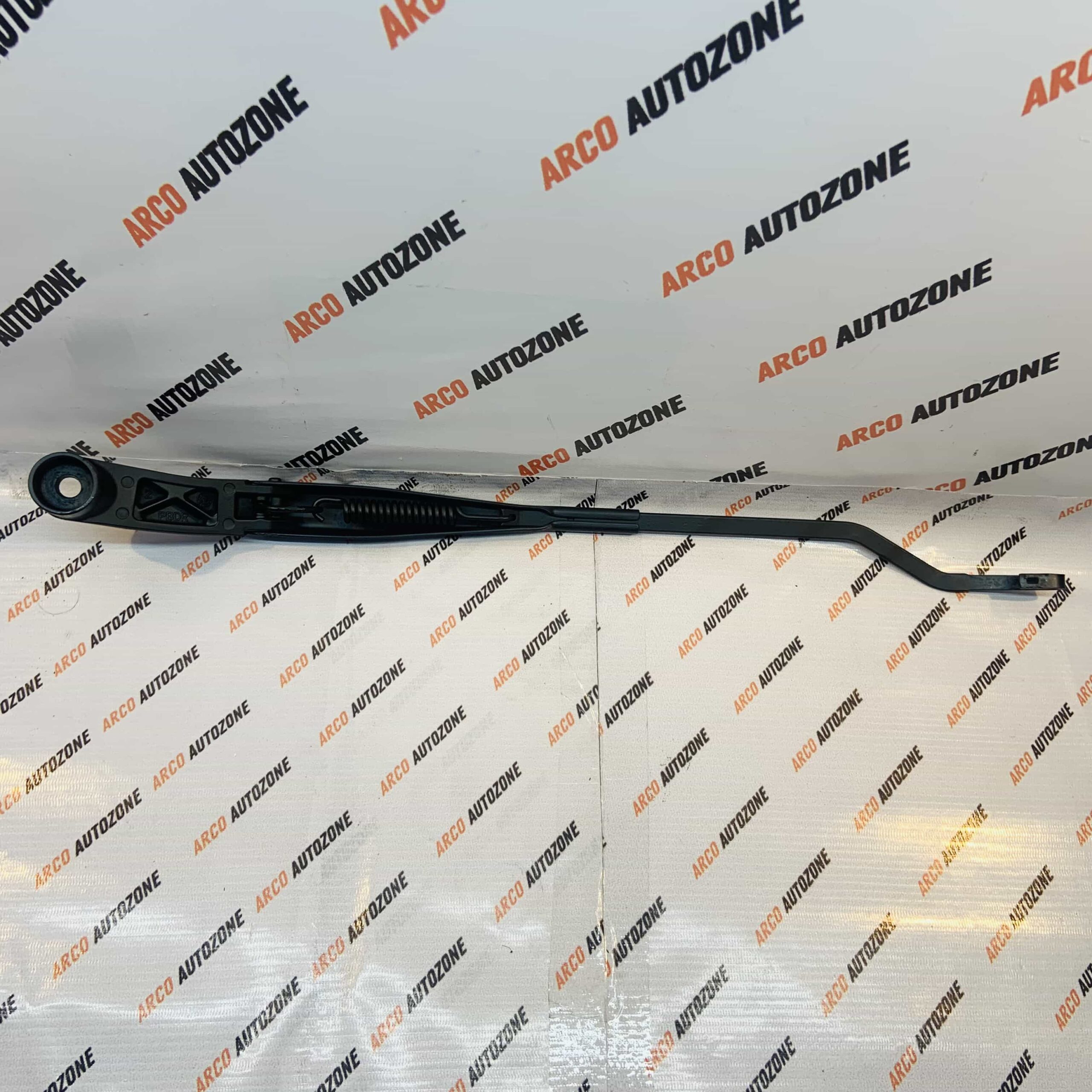 WIPER ARM I20 OLD RIGHT HYU 983101J900
