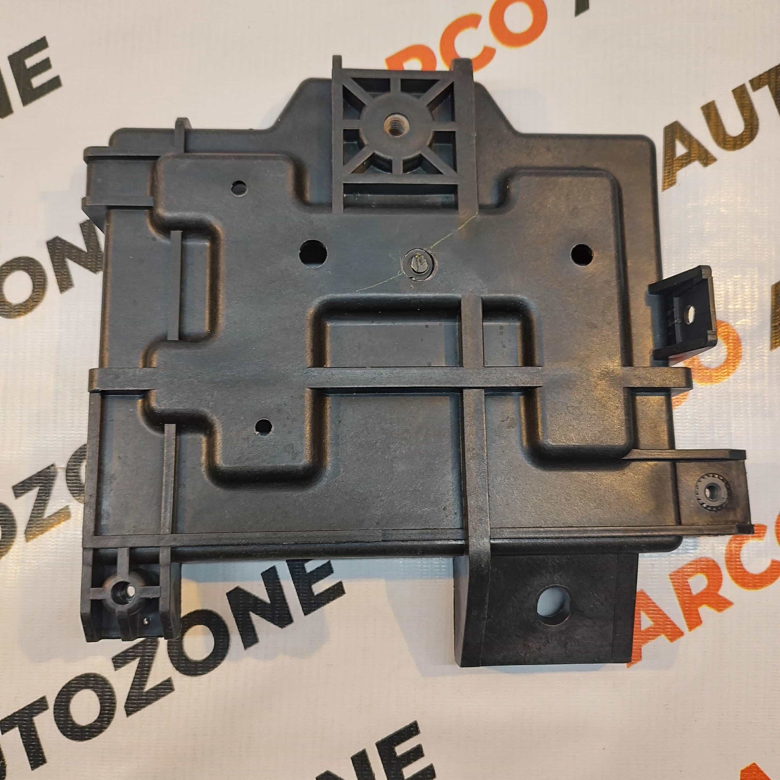 BATTERY TRAY I10 HYU 371500X000