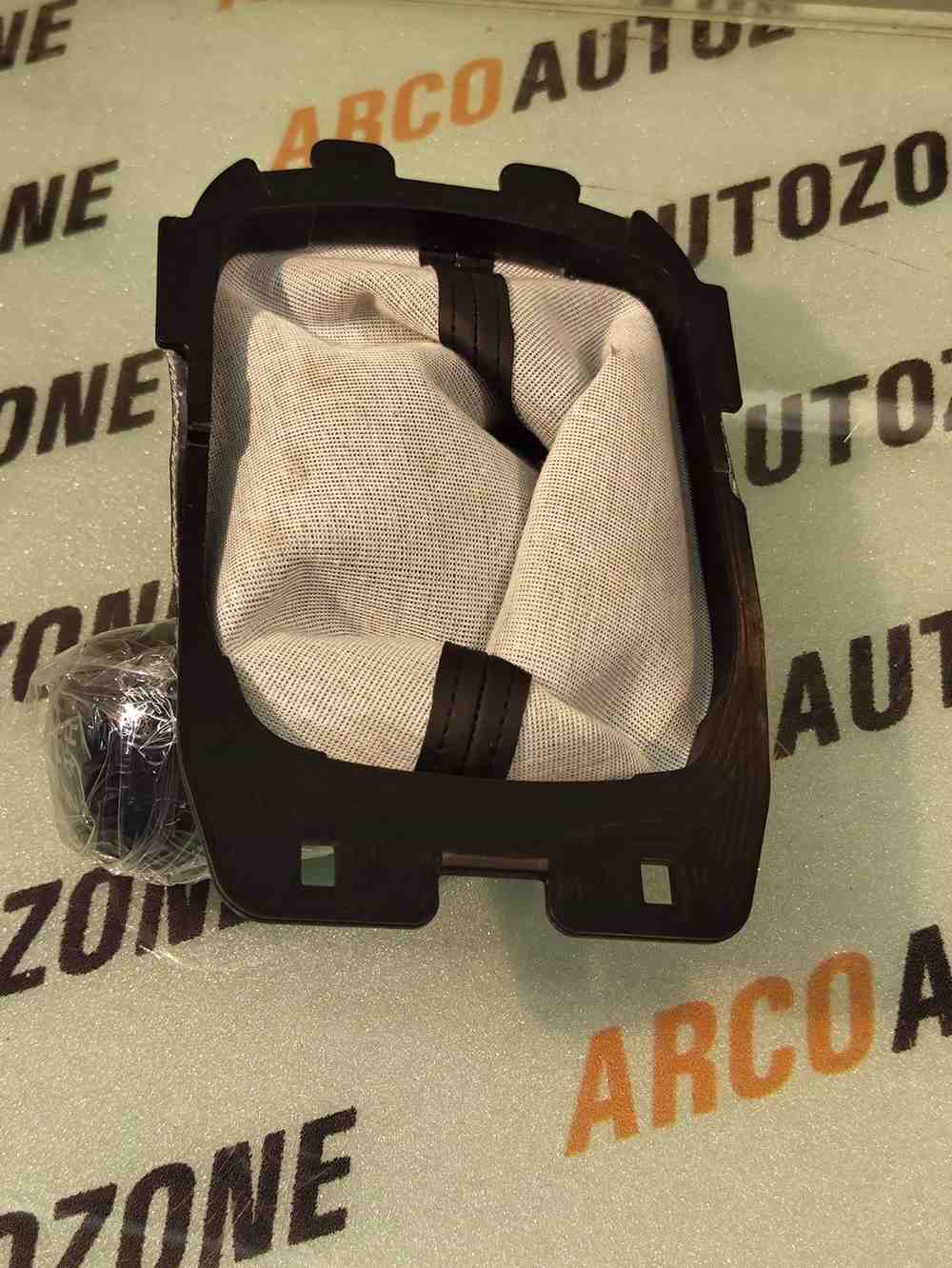 GEAR LEVER BOOT WITH NOB ECOSPORT 5 SPEED IMP CN157217EA3JA6