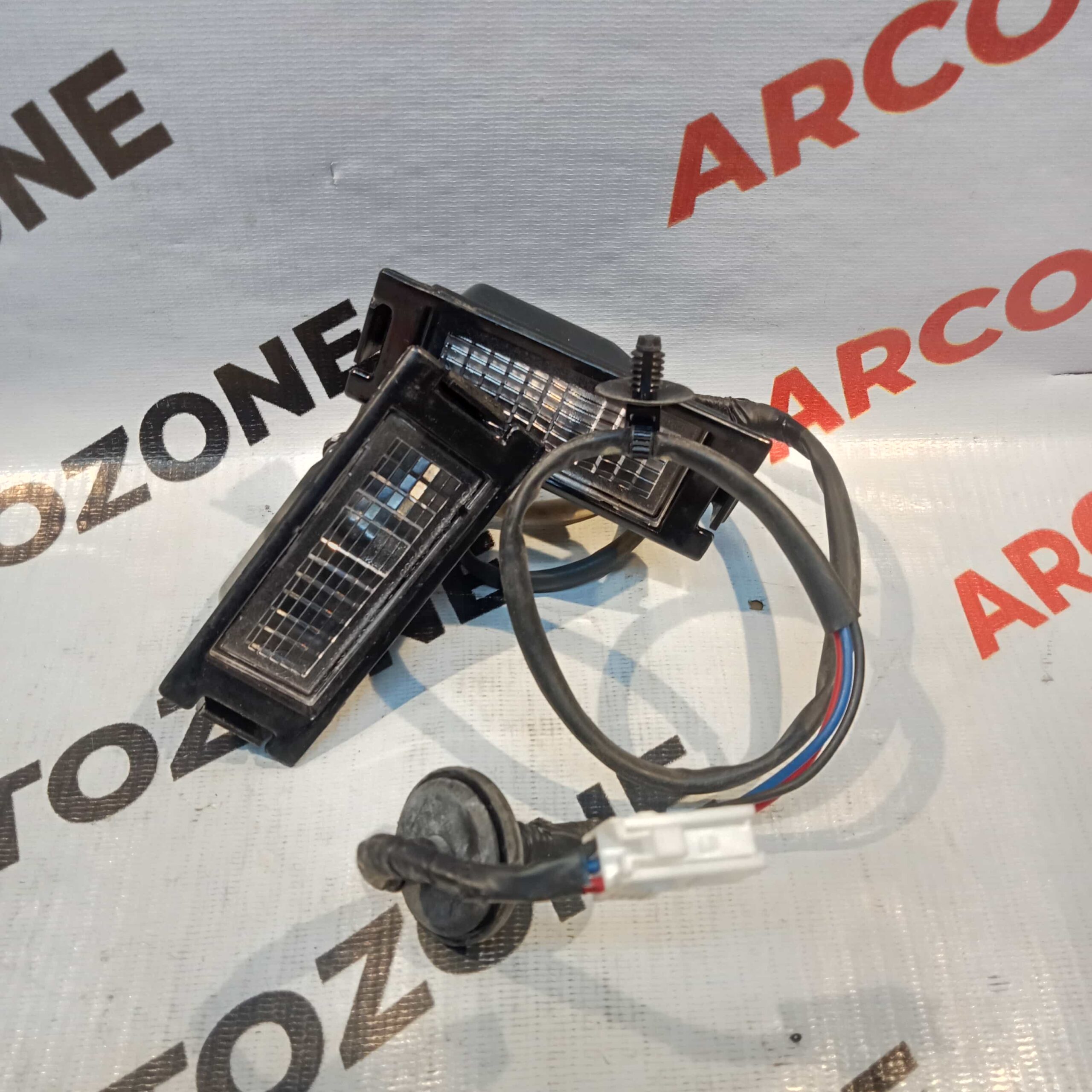 NUMBER PLATE LIGHT I10 HYU 925010X000