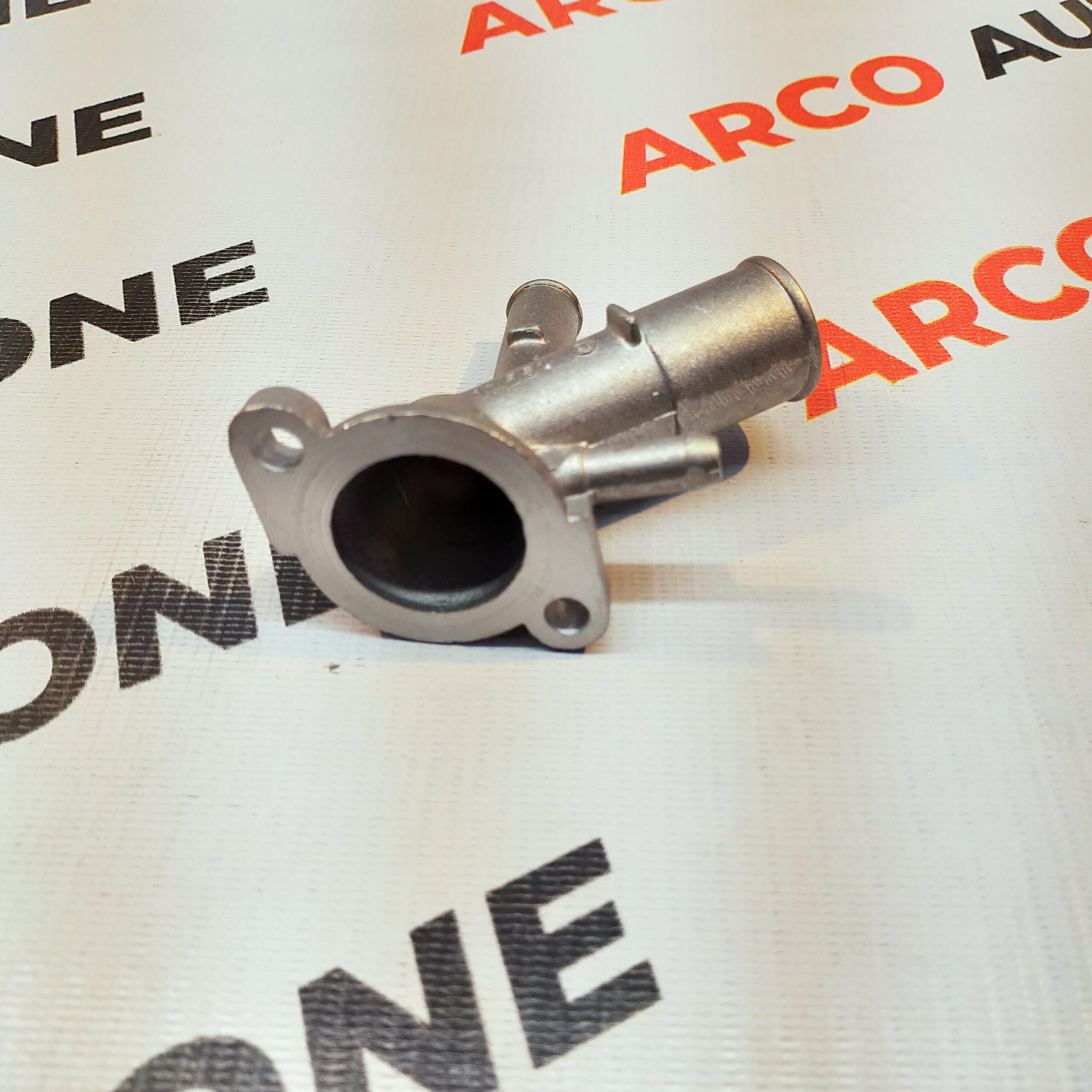 WATER ELBOW 3PIPE INLET CAR T2 MPFI