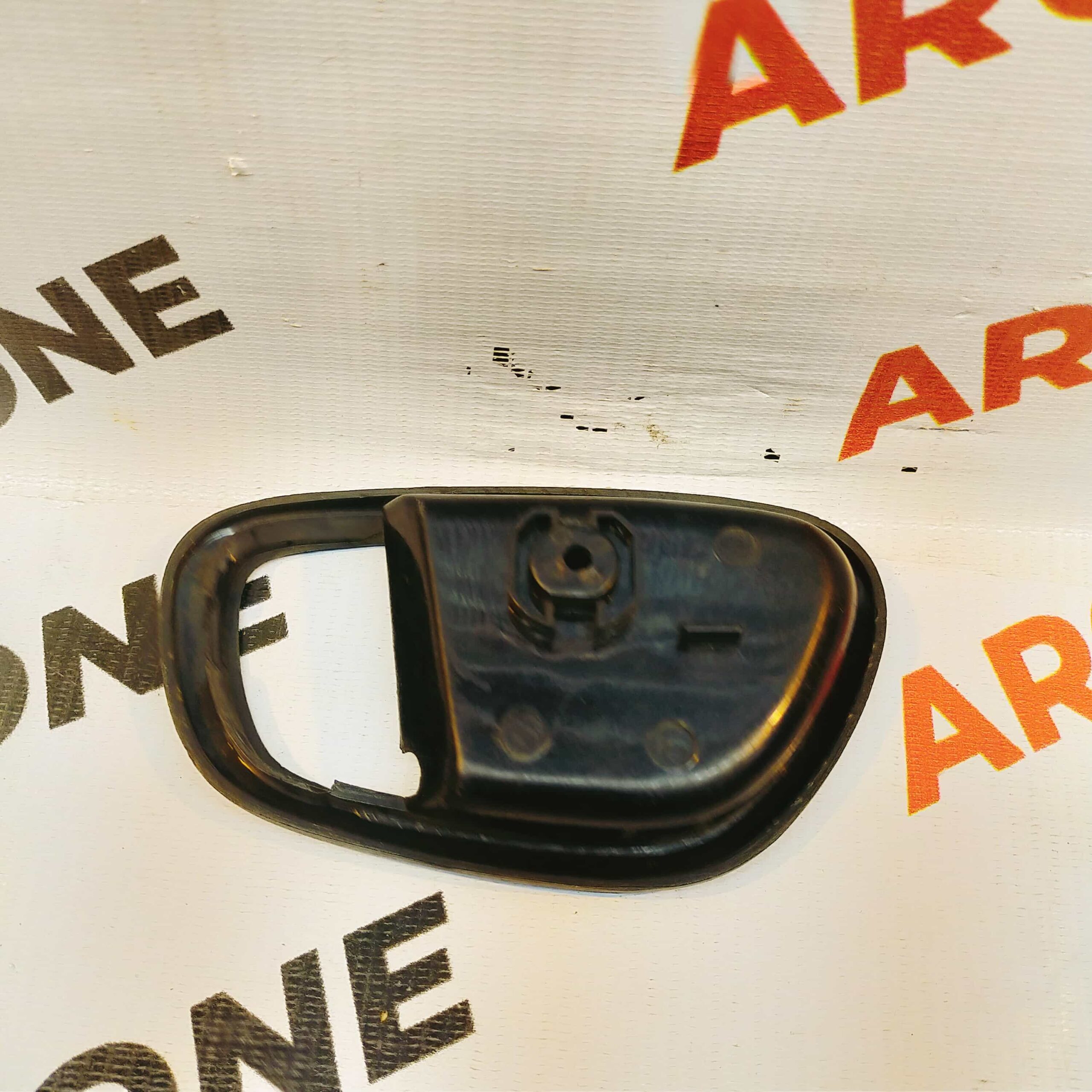 RC LEVER INNER HANDLE PLATE I10 RIGHT 826210X0004X