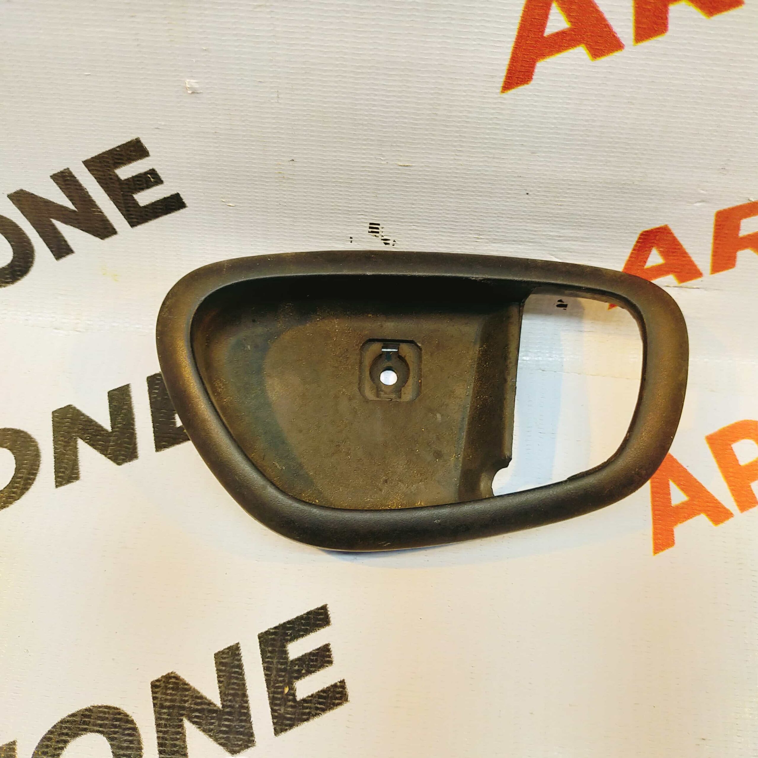 RC LEVER INNER HANDLE PLATE I10 RIGHT 826210X0004X