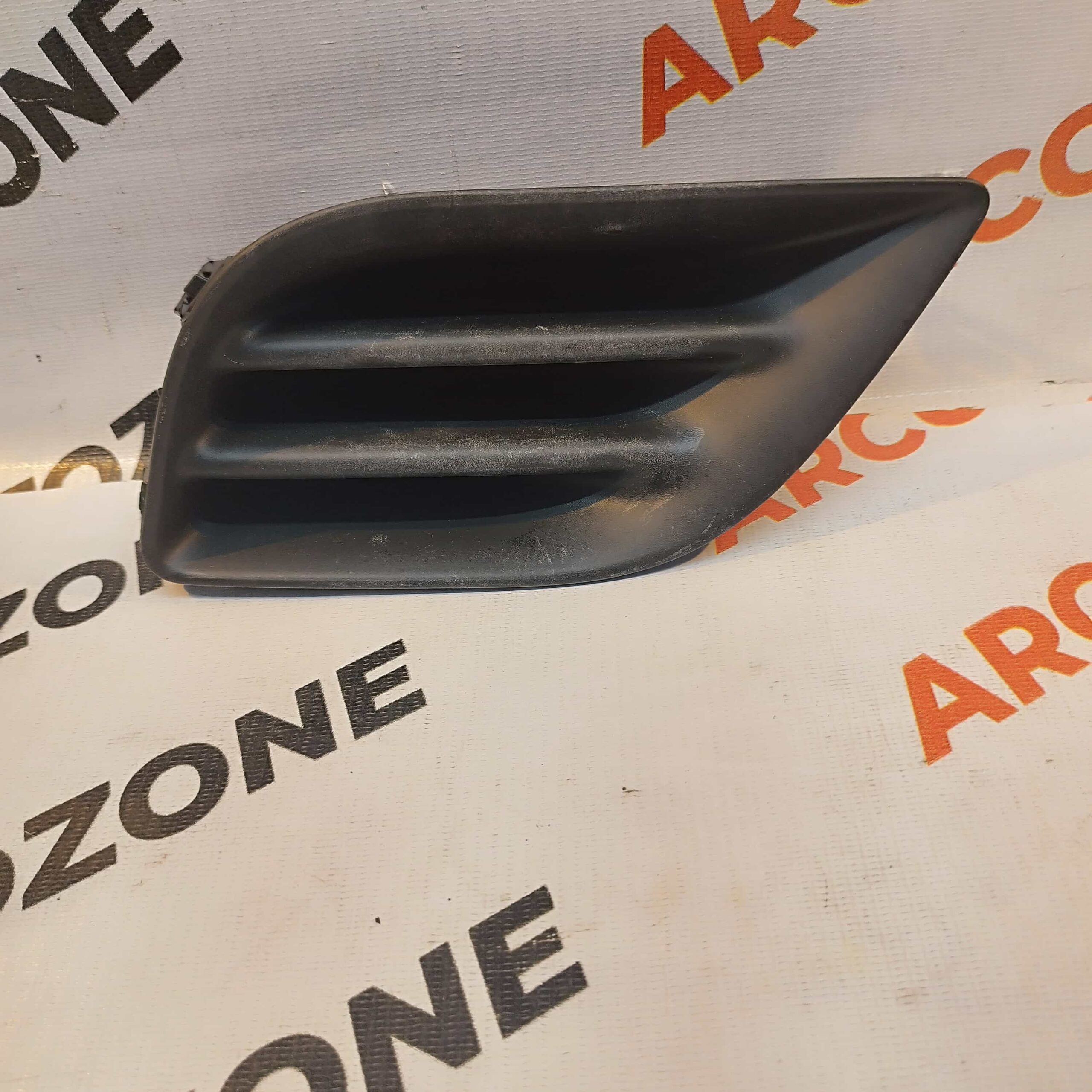 FOG LAMP COVER SCALA PACK RIGHT RENAULT 622563BB0A