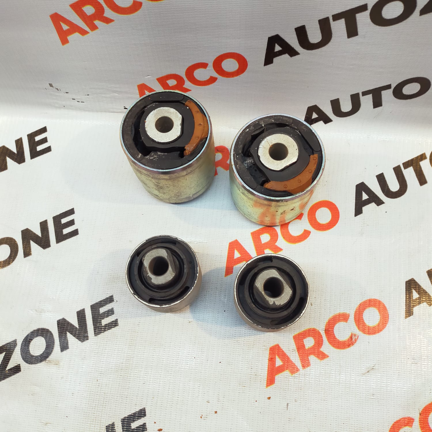 FRONT BUSH KIT SET OF 4 SUPERB OLD MAPCO 33840 33932