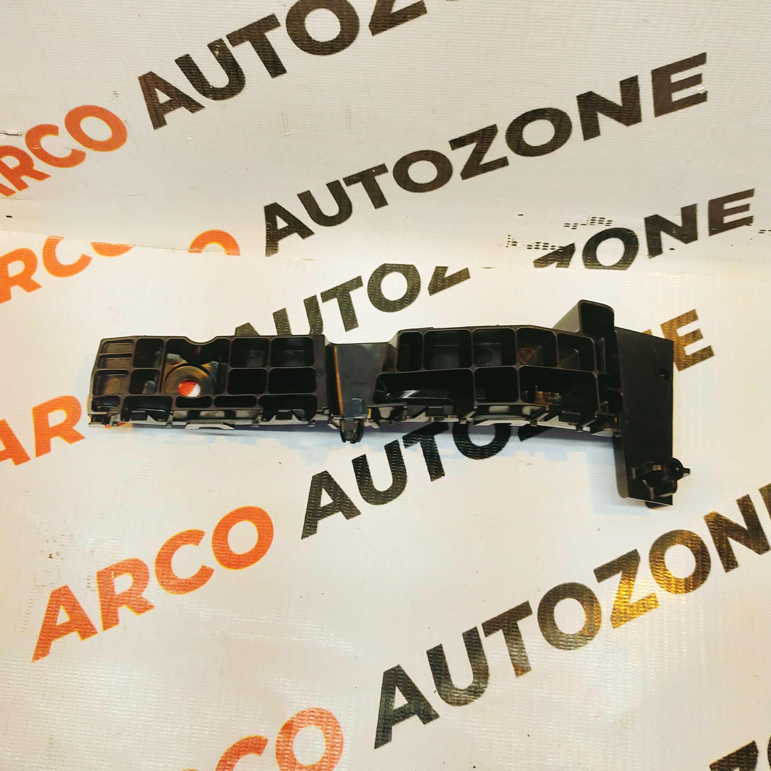 FRONT BUMPER BRACKET RIGHT BREZZA 16 MGP 71731M82P01