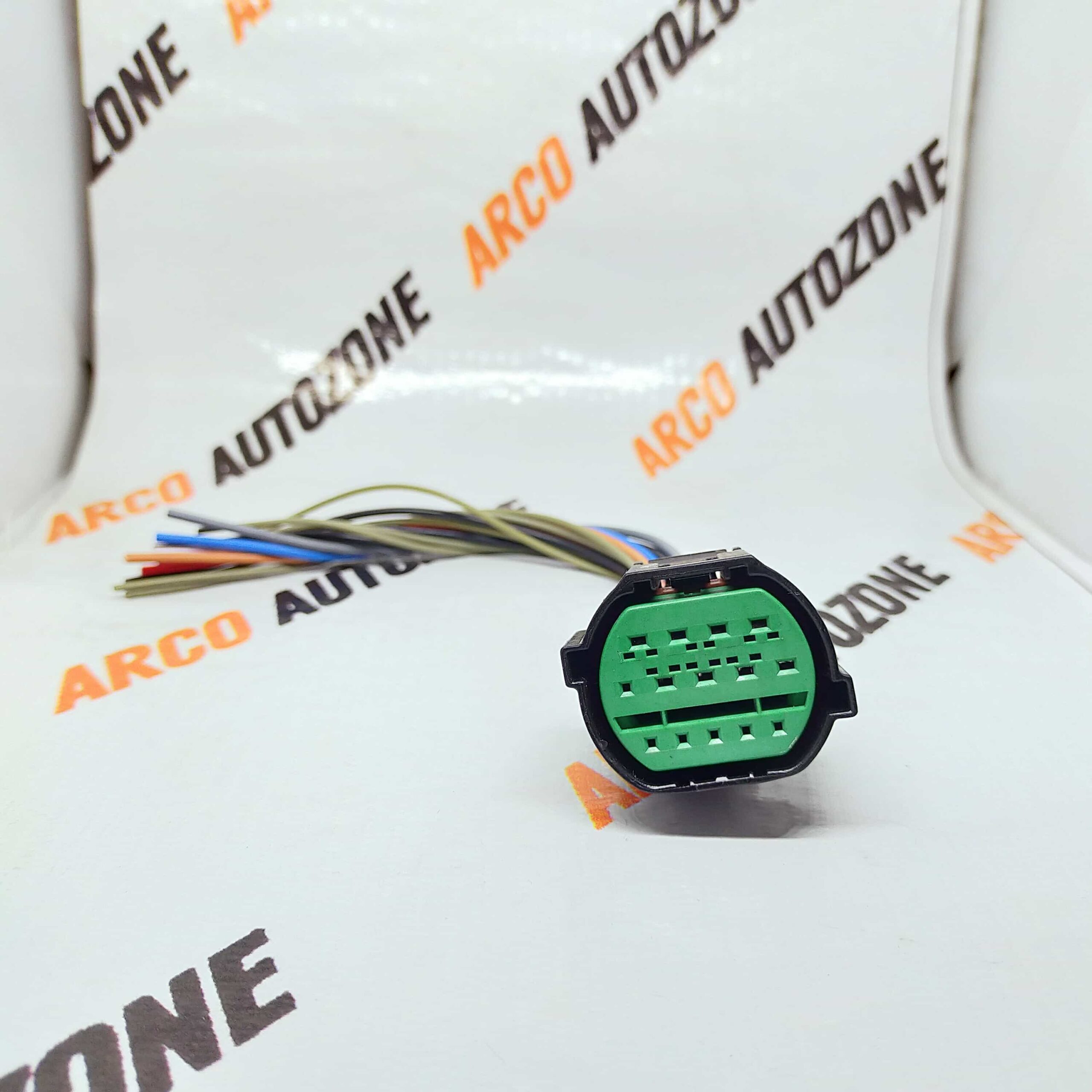 ELECTRONIC COMPONENTS WIRING HARNESS COUPLER CRETA VENUE HEADLIGHT FEMALE GREEN