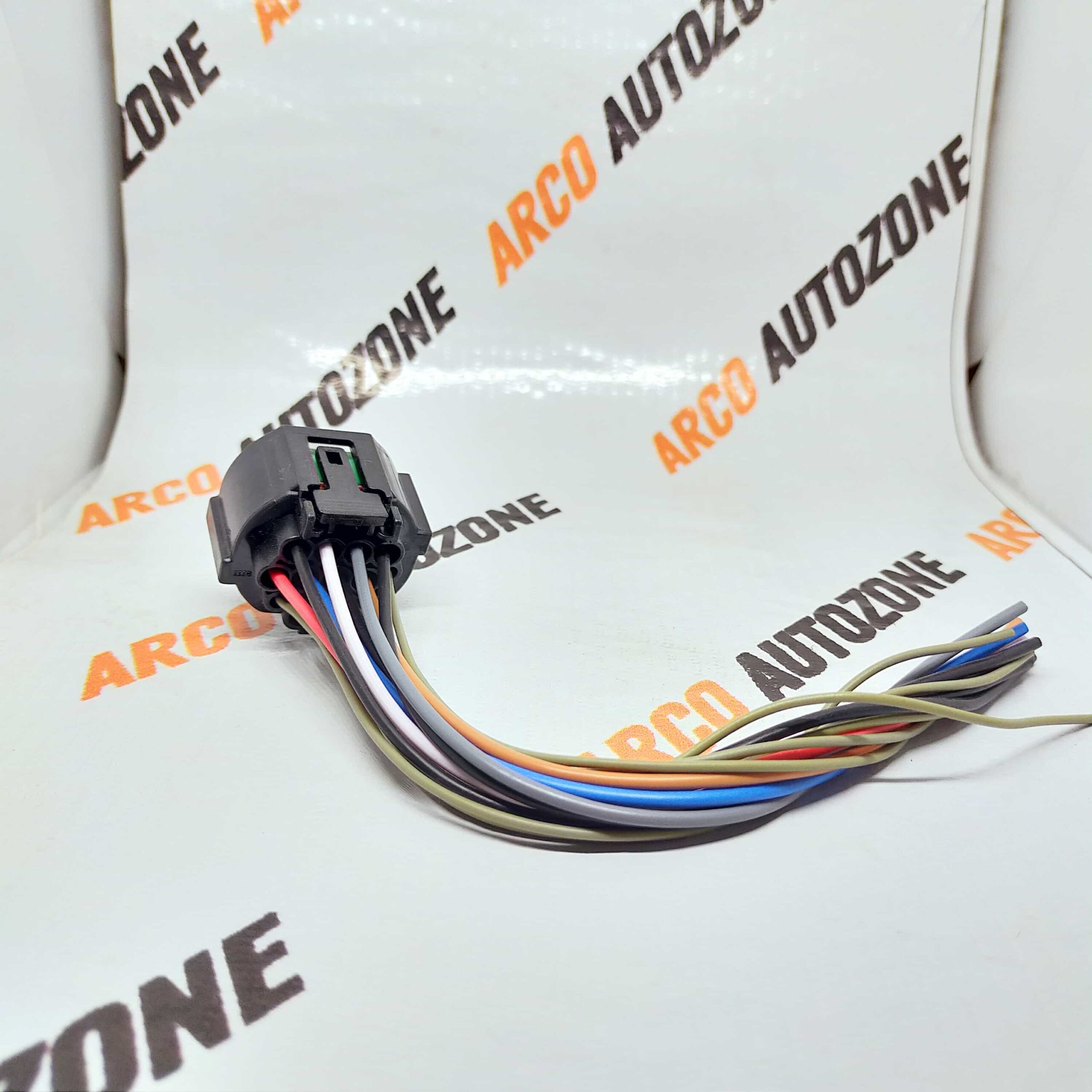 ELECTRONIC COMPONENTS WIRING HARNESS COUPLER CRETA VENUE HEADLIGHT FEMALE GREEN
