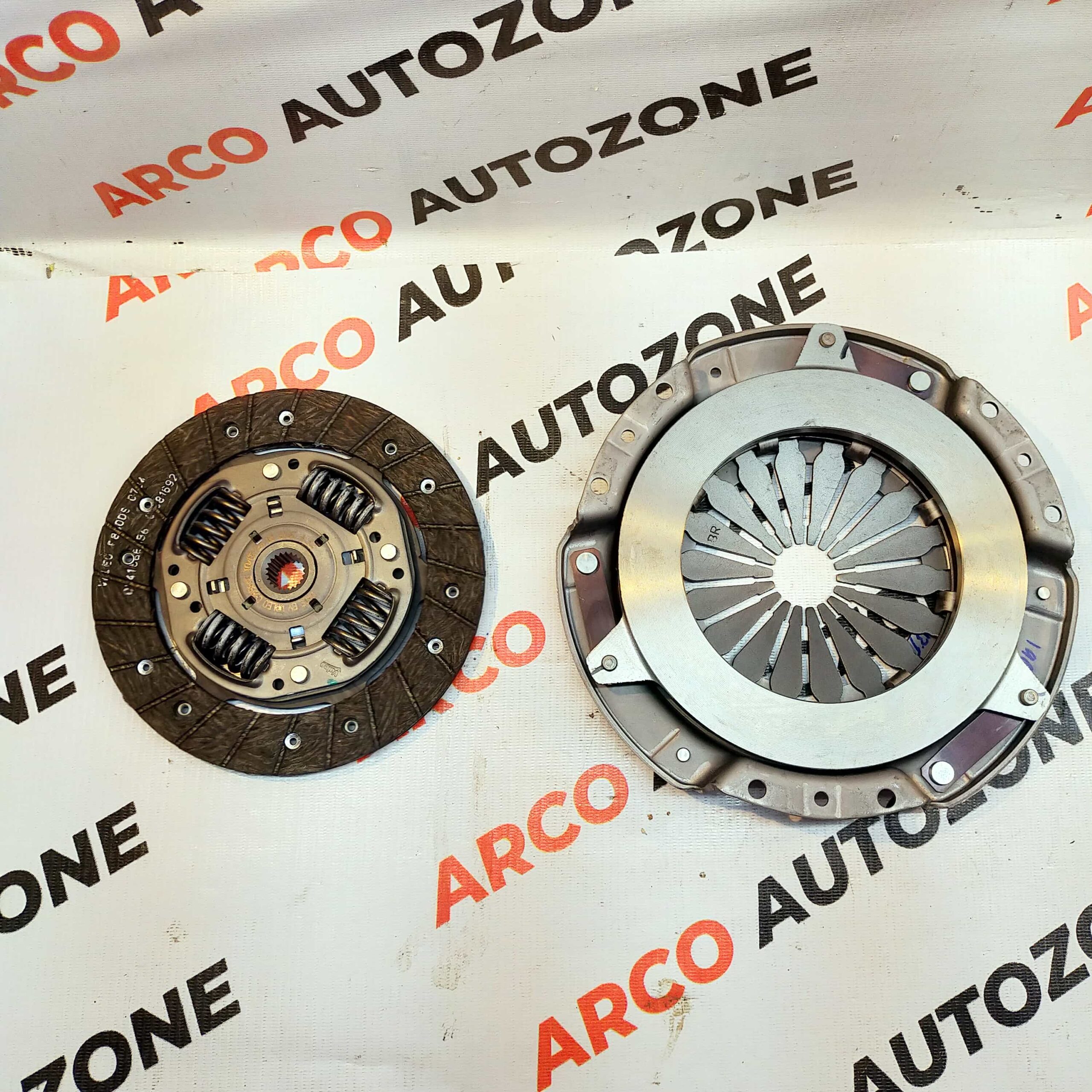 CLUTCH SET KWID REDIGO VALEO 843675