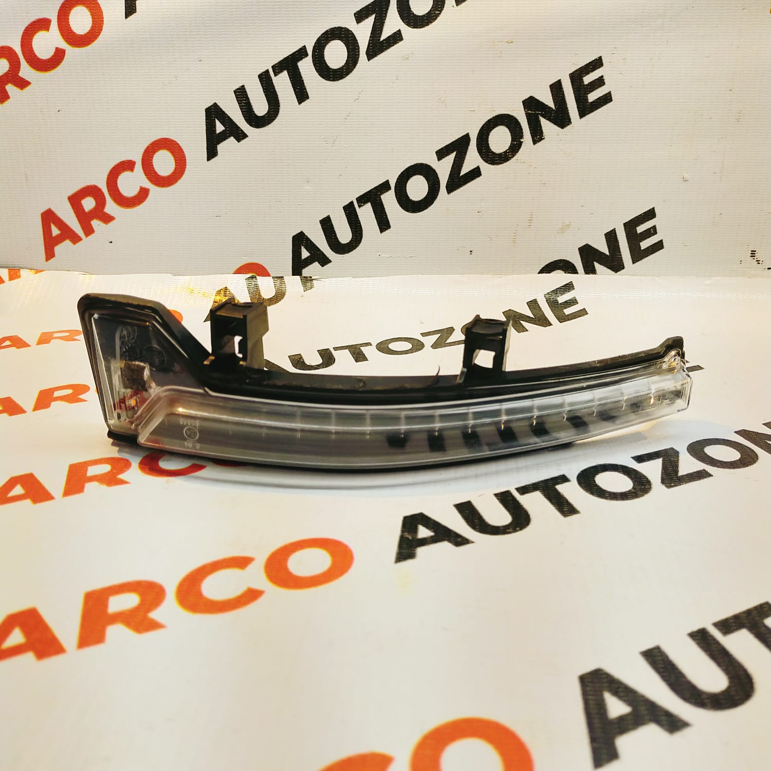 SIDE MIRROR INDICATOR HARRIER NEXON PUNCH NEW CURV RIGHT TATA 544681100145