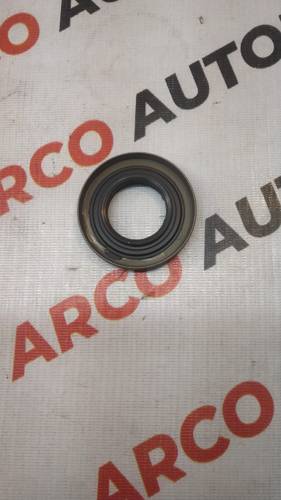 AXLE SEAL XUV500