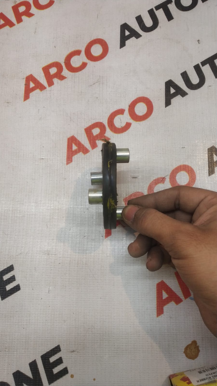 STEERING COUPLING RUBBER INNOVA SCORPIO