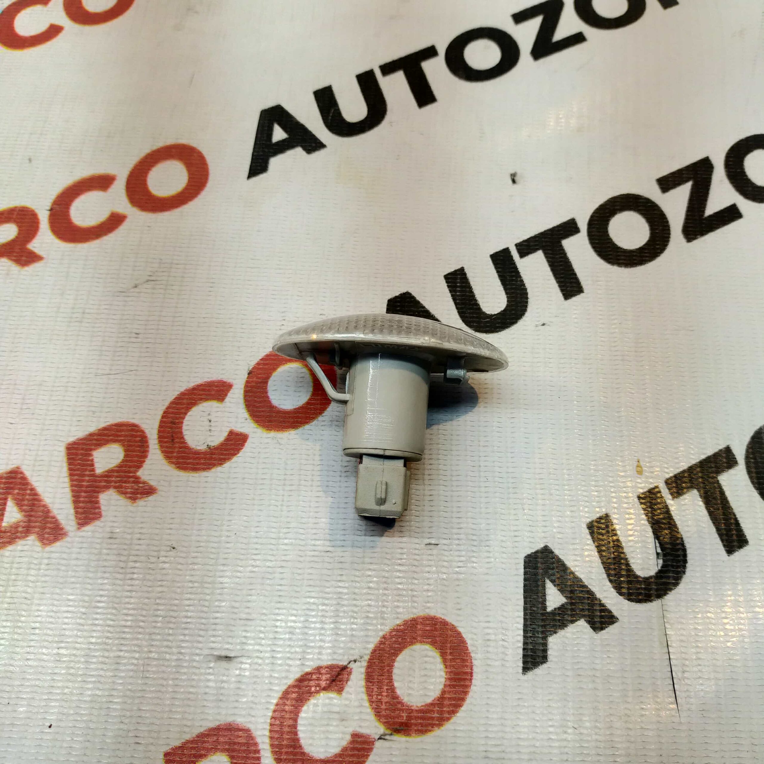 FENDER INDICATOR IKON FORD