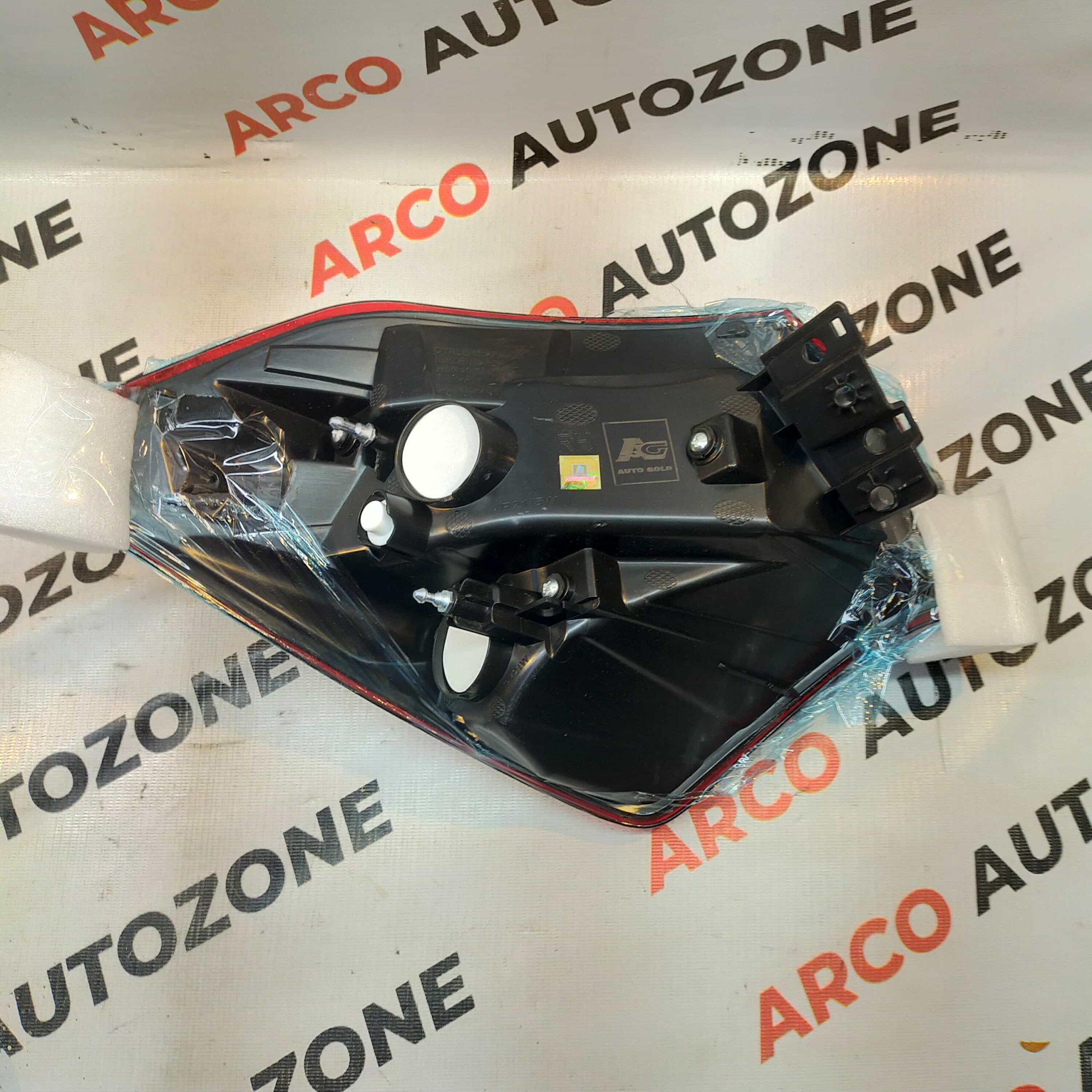 LIGHTING TAIL LIGHT ELITE T1 RIGHT AUTOGOLD AG0343R