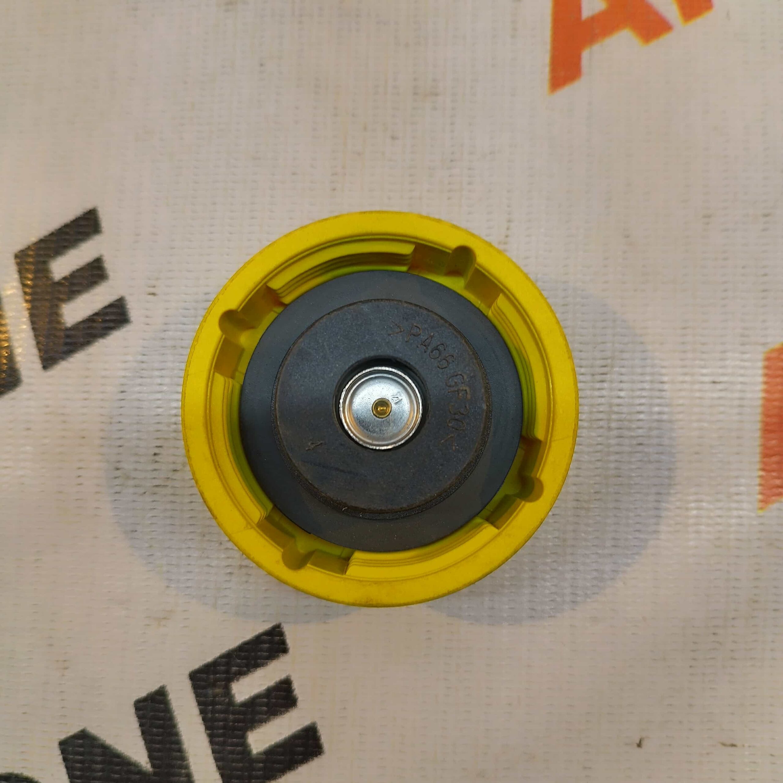 COOLENT BOTTLE CAP FIGO FIESTA DIESEL FORD XS6Z8100A