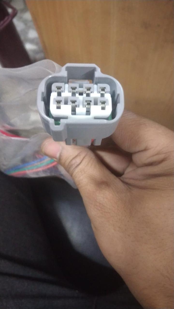 ELECTRONIC COMPONENTS WIRING HARNESS COUPLER FORTUNER 18 HEADLIGHT