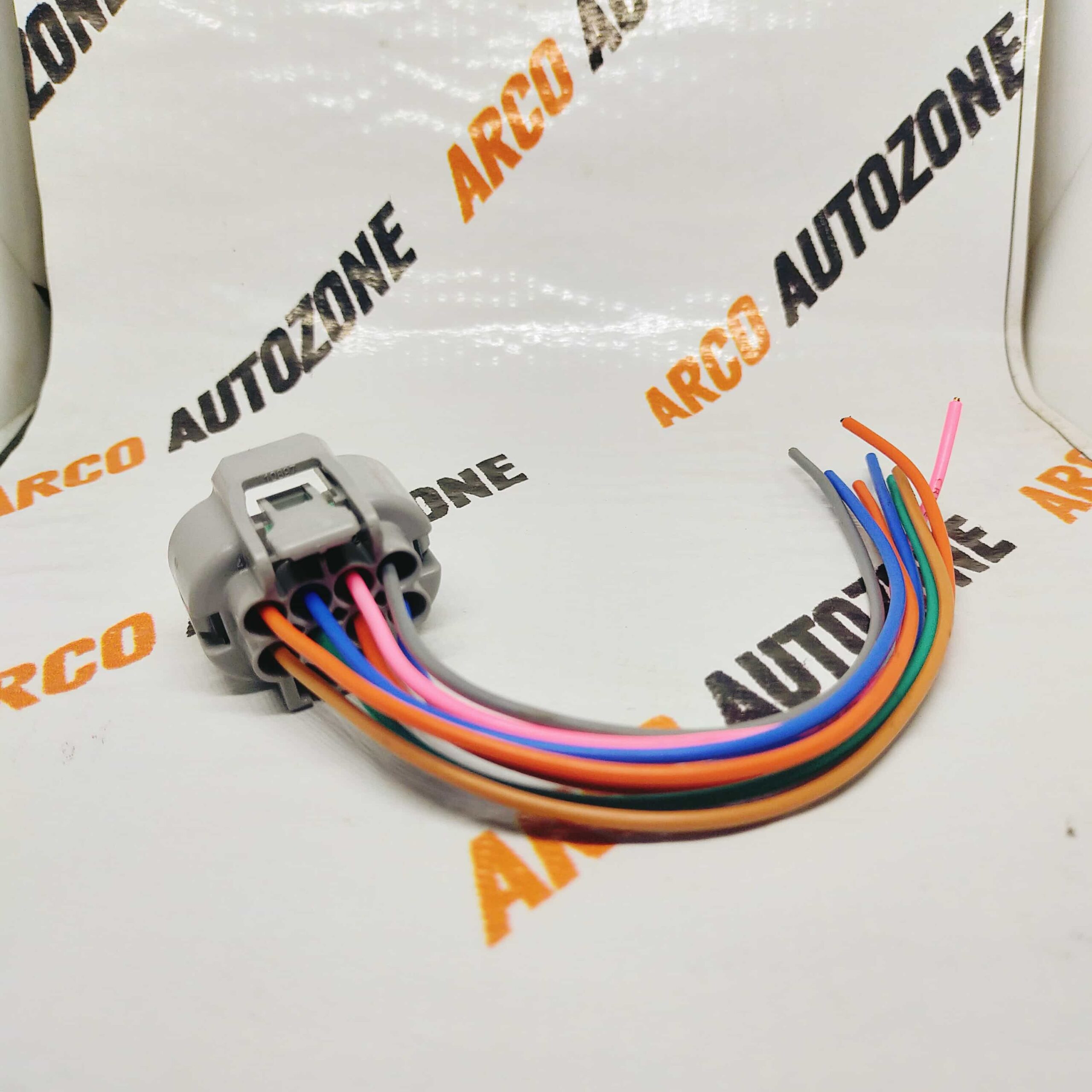 ELECTRONIC COMPONENTS WIRING HARNESS COUPLER FORTUNER 18 HEADLIGHT