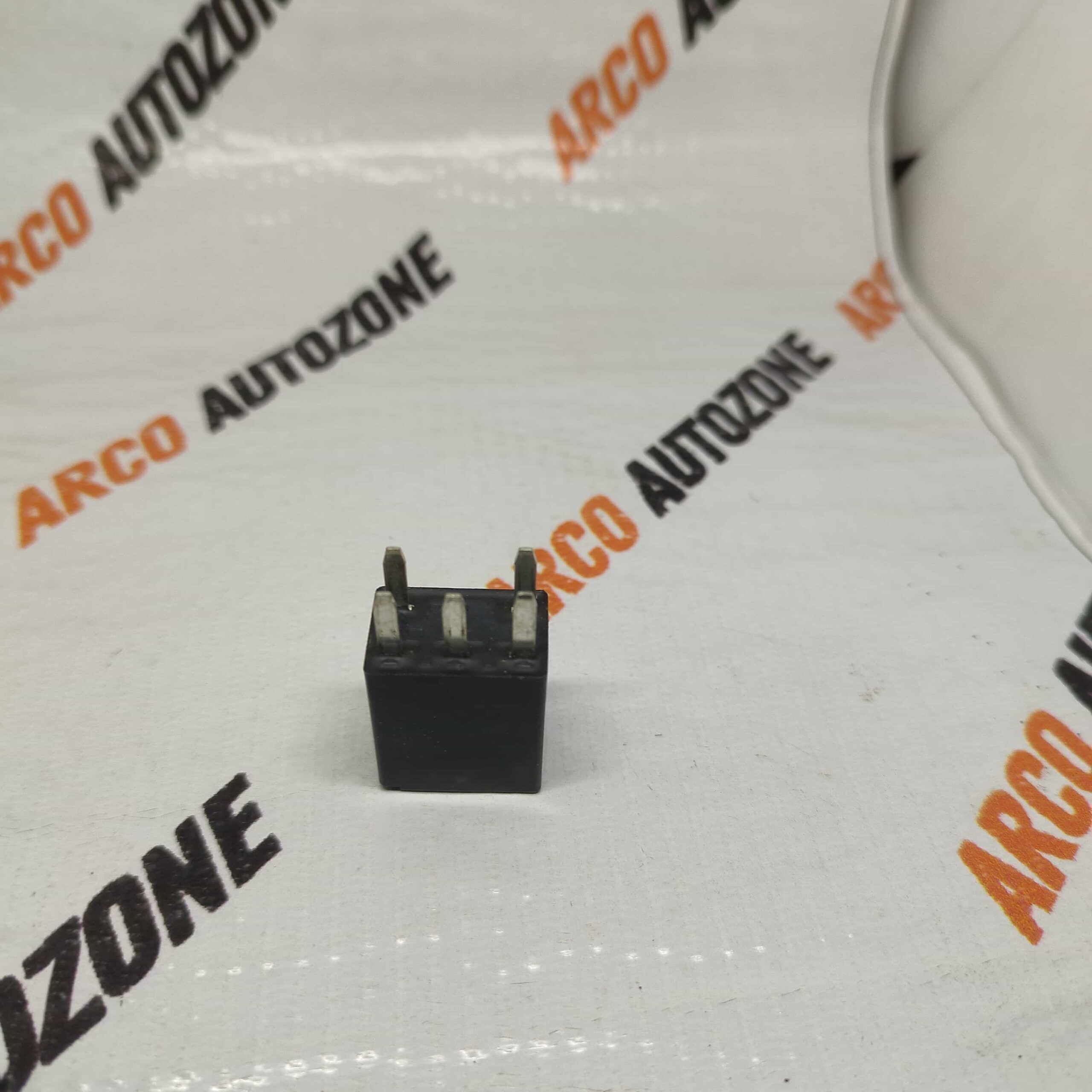 RELAY MICRO 12V 5 PIN XUV500
