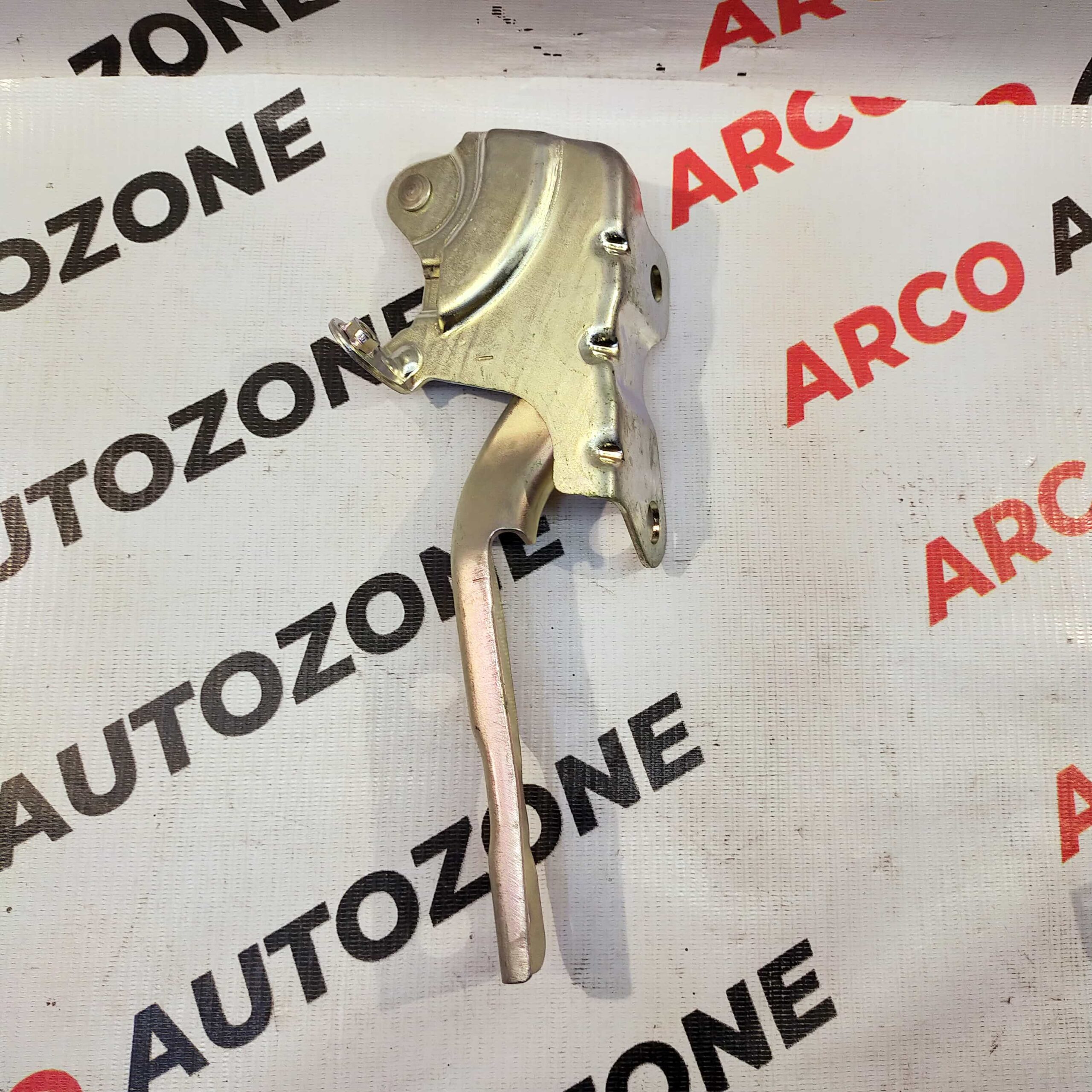 BONNET HING I20 2020 LEFT HYU 66910T7000