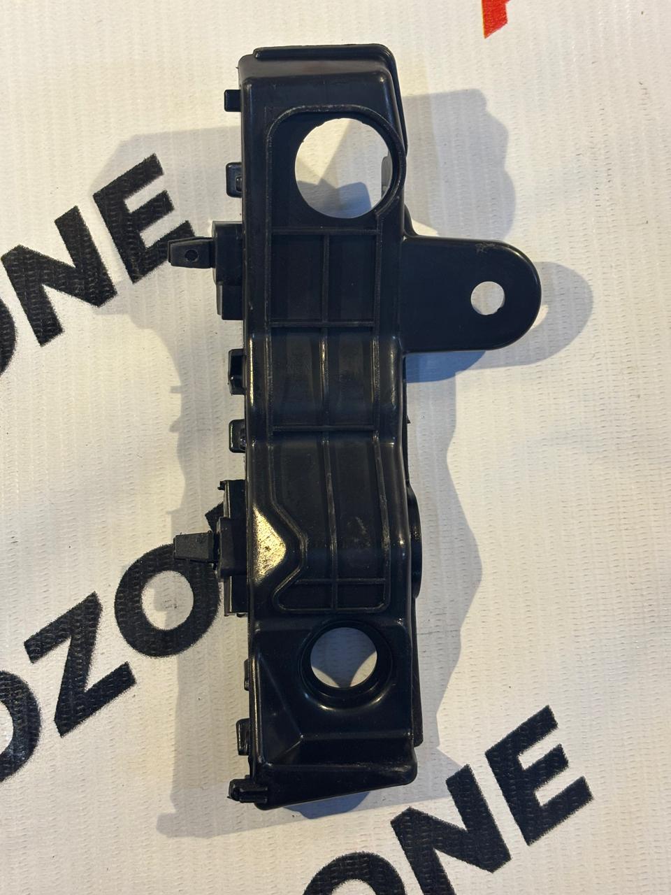 FRONT BUMPER BRACKET SELTOS RIGHT ACC KIASEL1FBBR 86552Q6000