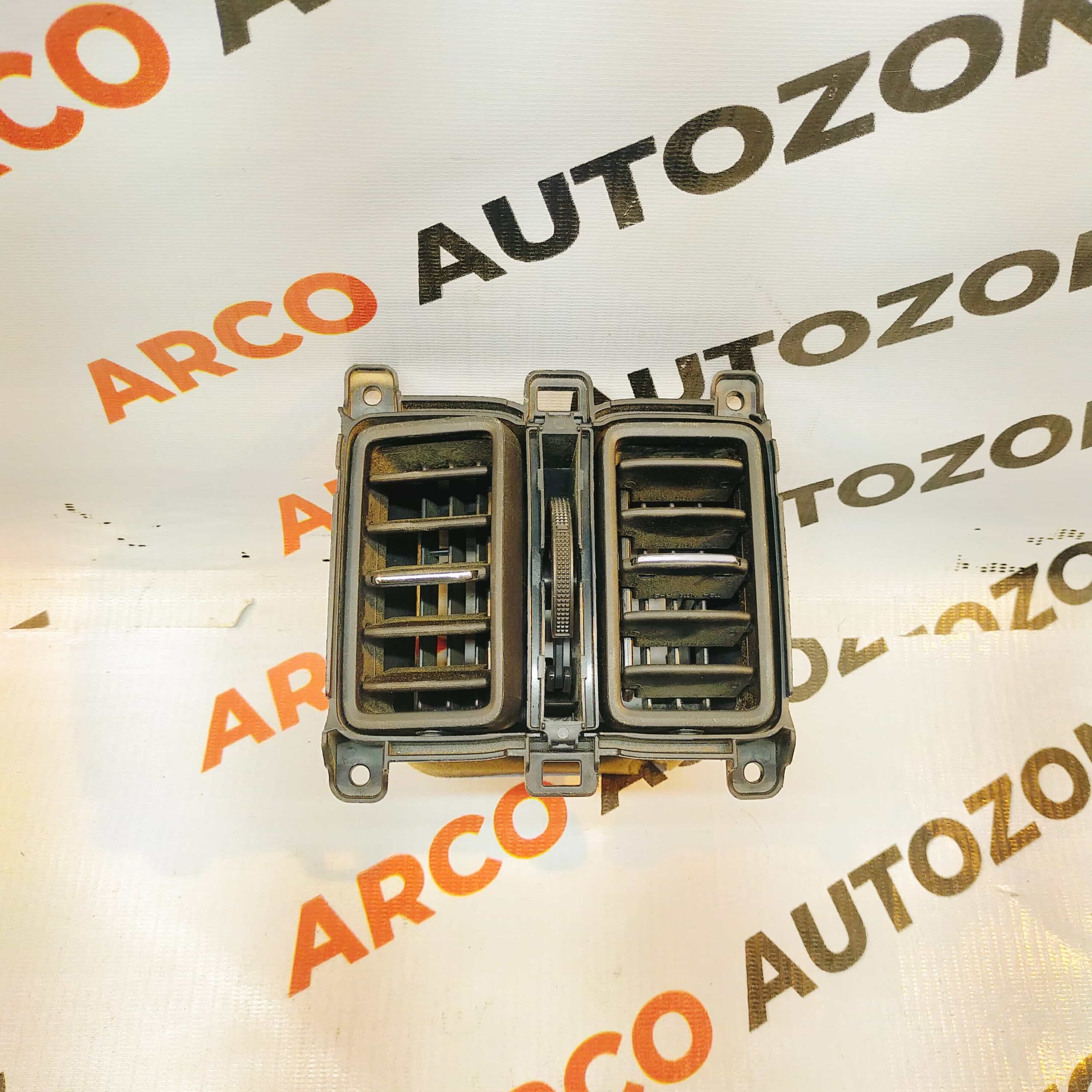 AC VENT CITY T7 REAR HON 83403T9AT121