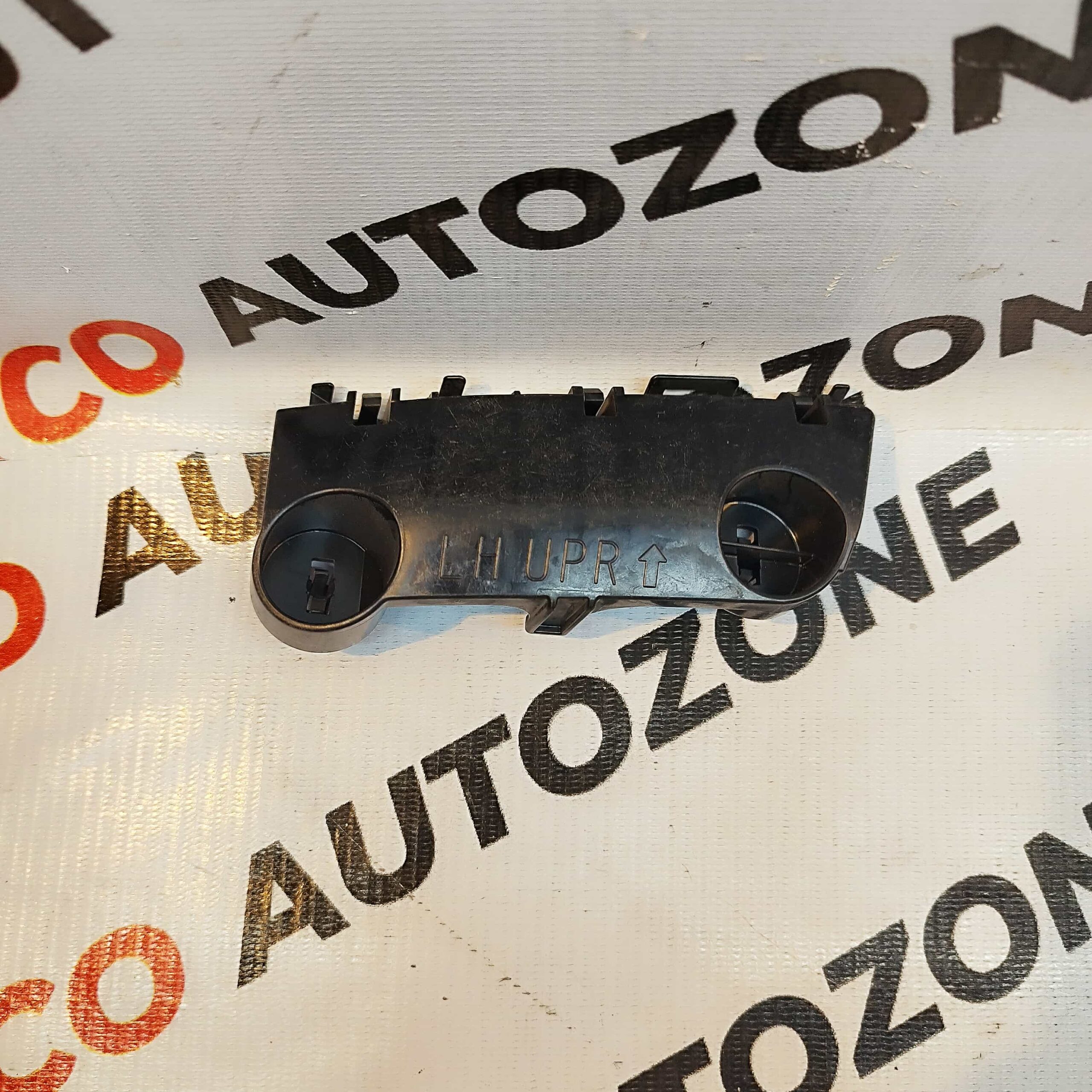 HEAD LIGHT BRACKET MICRA LEFT 622253HN0A