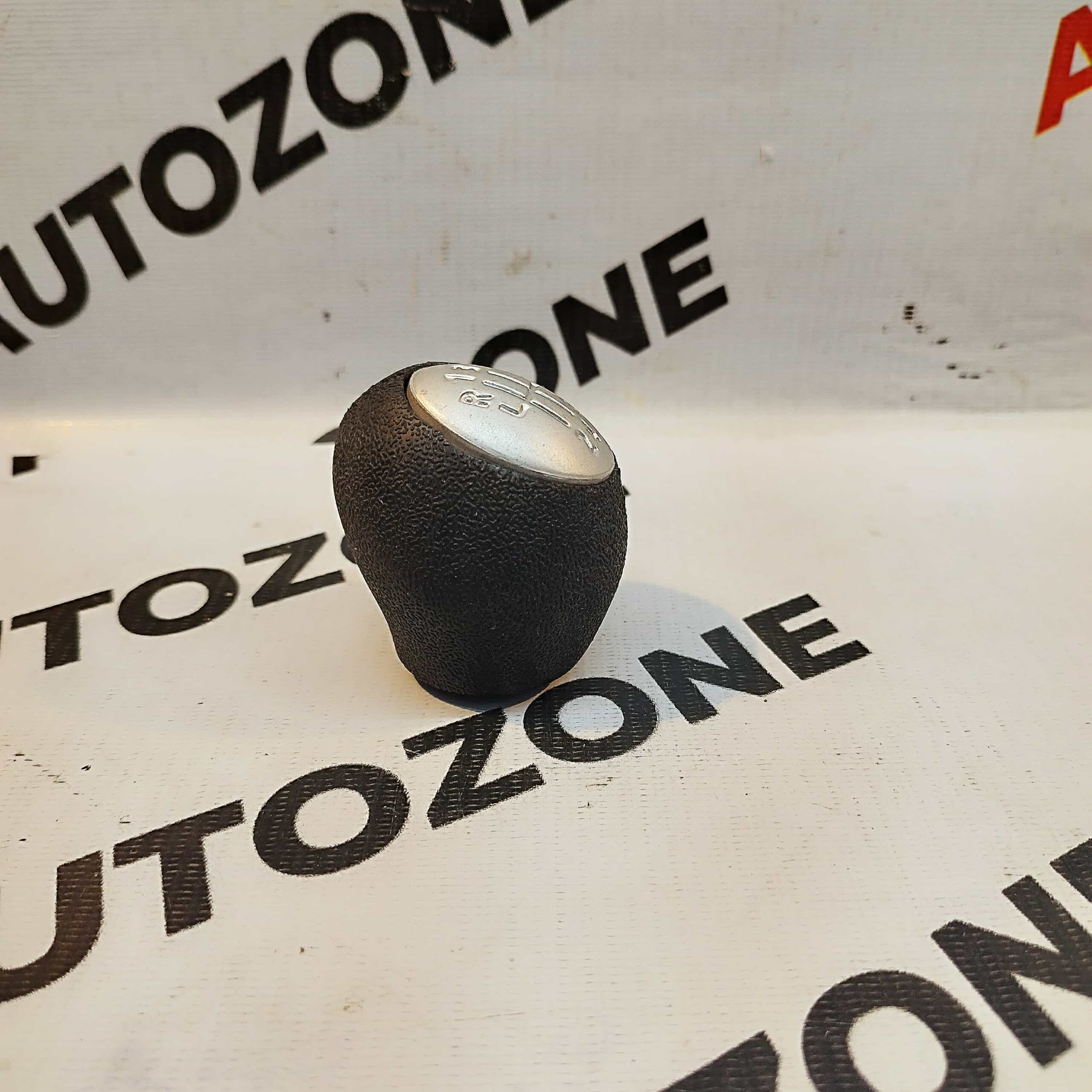 GEAR NOB DUSTER TERRANO 110 6 SPEED