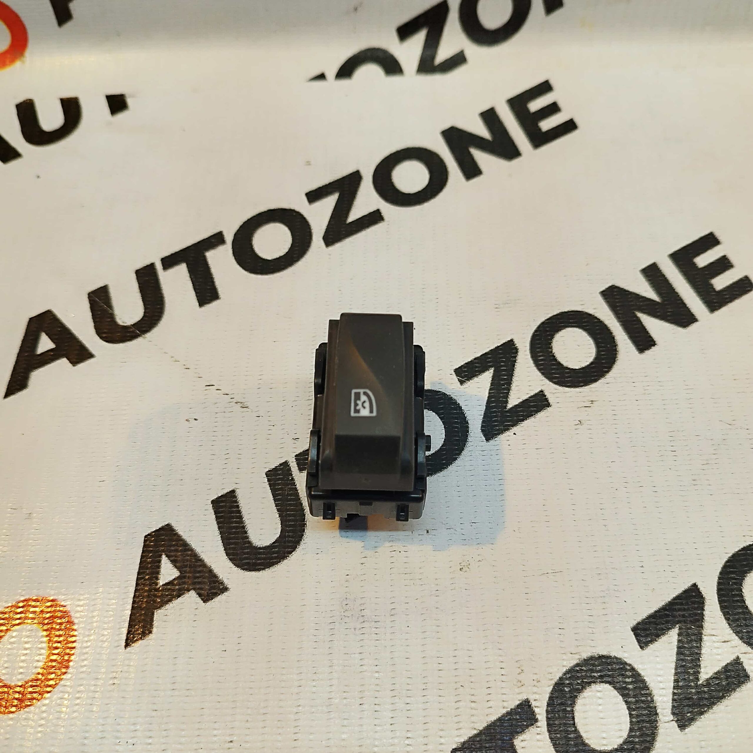 CENTRAL LOCK SWITCH DUSTER NEW 254296770R