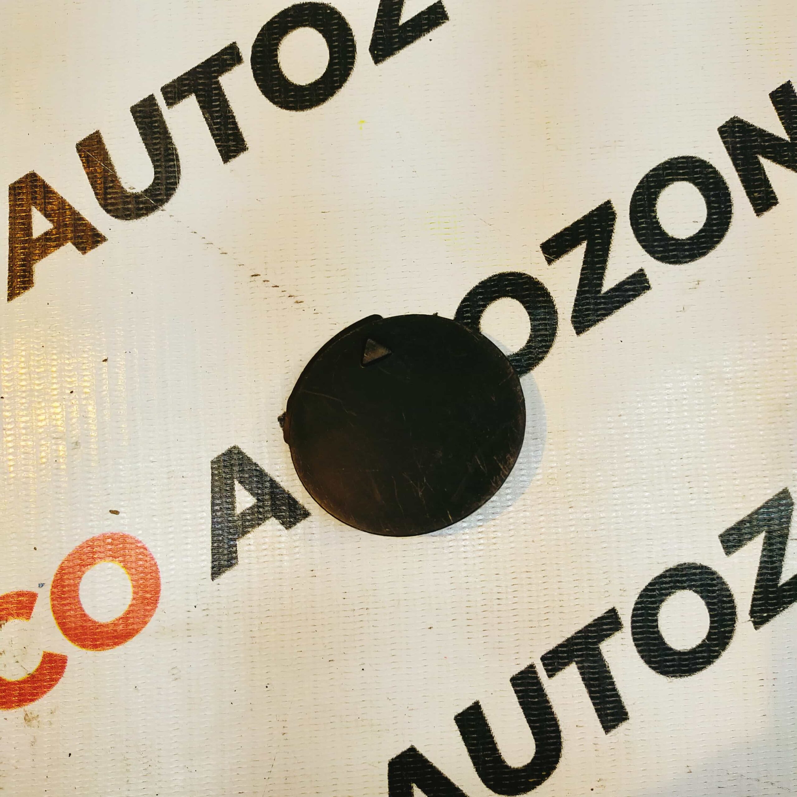 TOW CAP IKON FORD 2S6117A989B