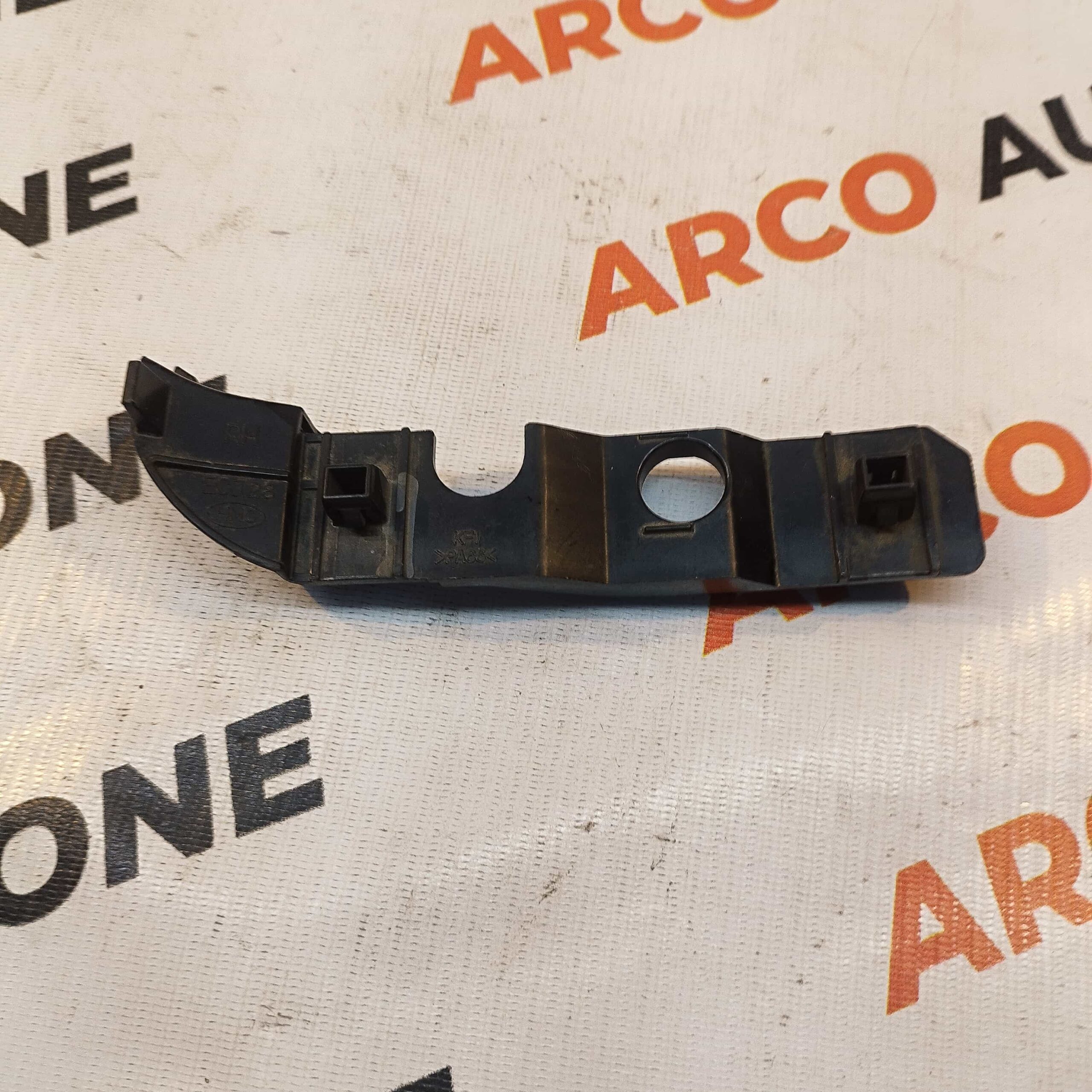 FRONT BUMPER BRACKET GETZ RIGHT HYU 865921C300