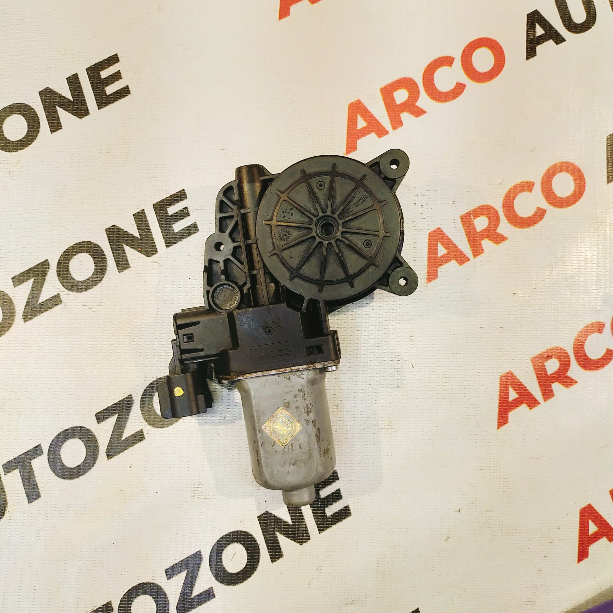 POWER WINDOW MOTOR ECOSPORT 2 PIN FRONT LEFT REAR LEFT GAPC