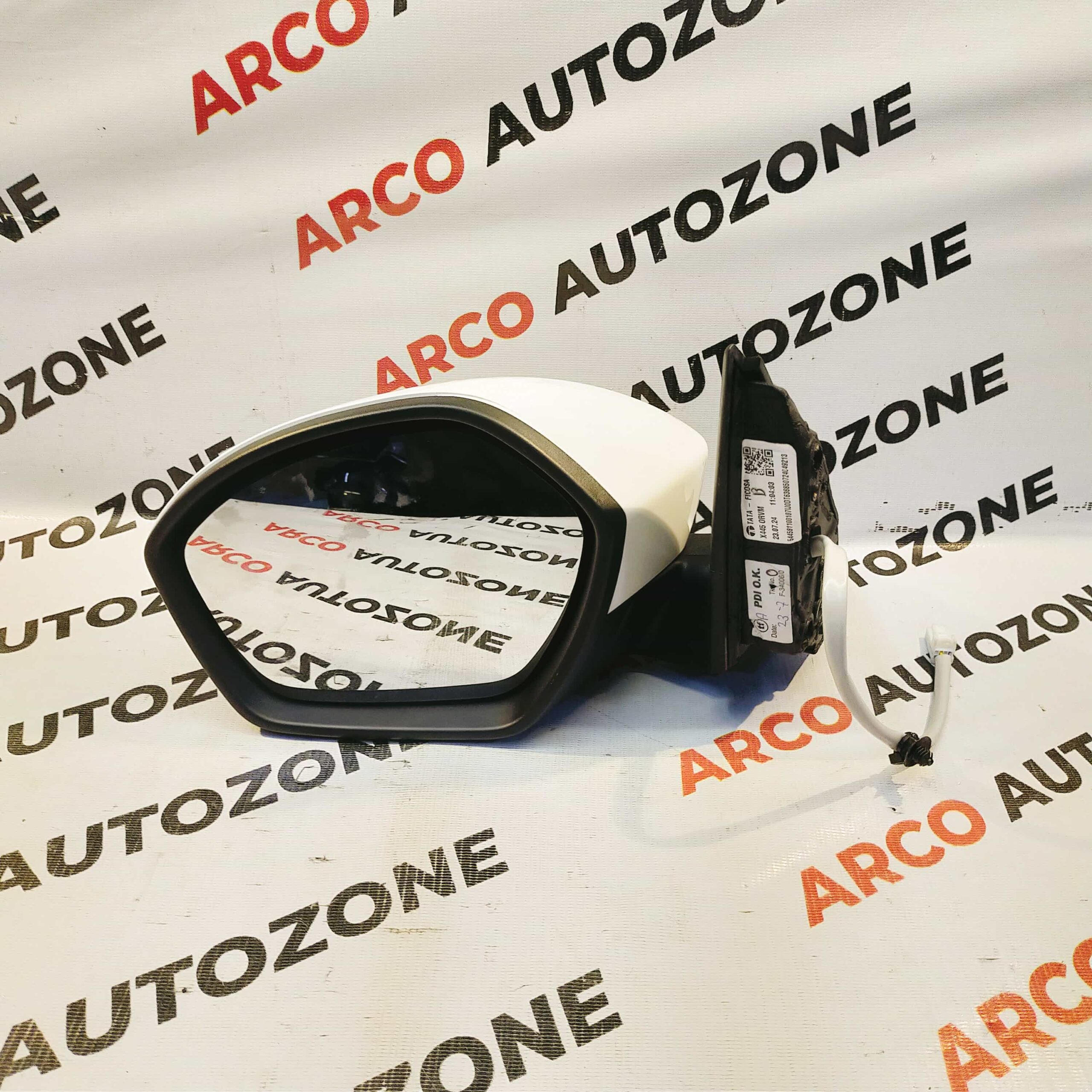 SIDE MIRROR PUNCH LEFT 5WIRE 54458110