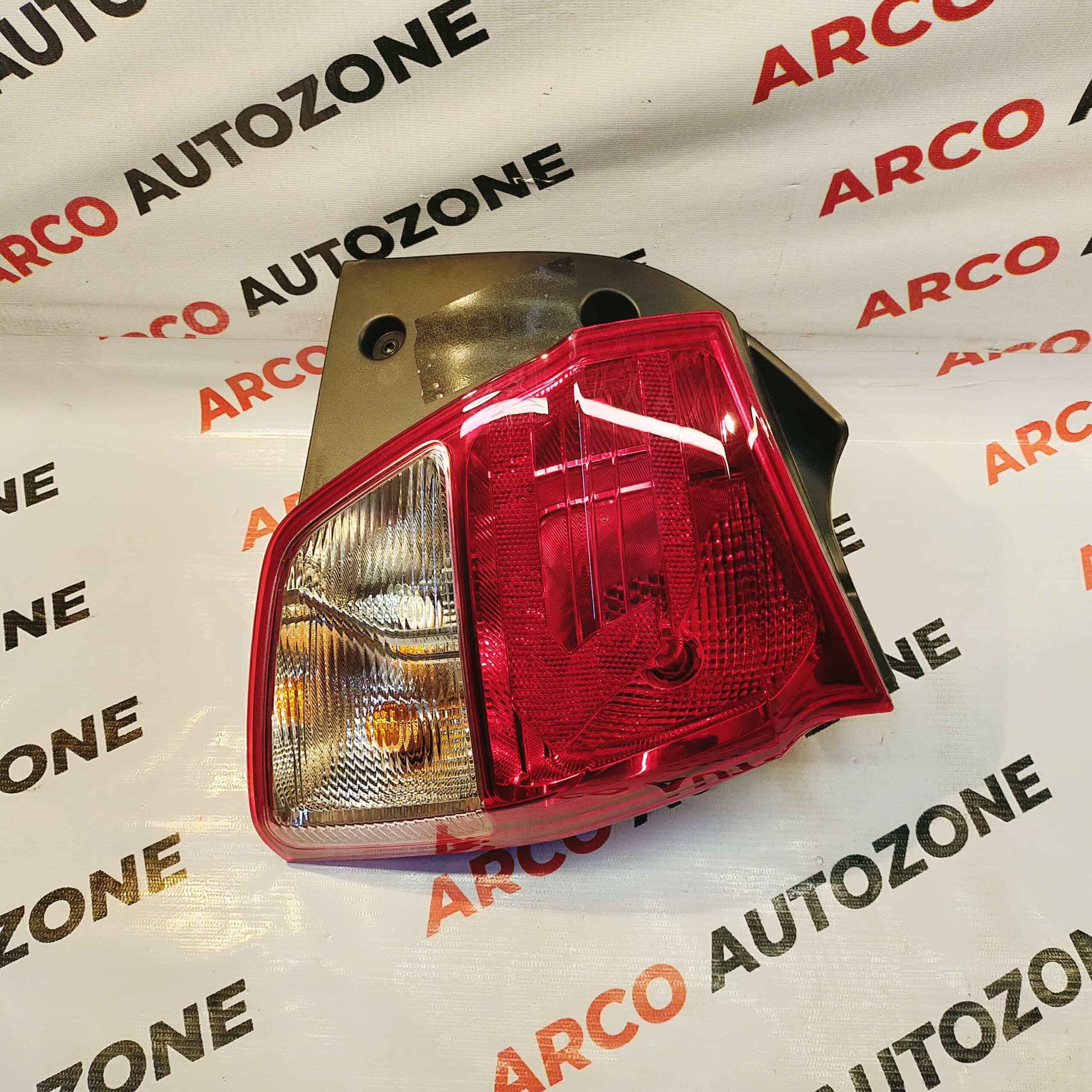 LIGHTING TAIL LIGHT SANTRO 2018 RIGHT HYU 92402C4000
