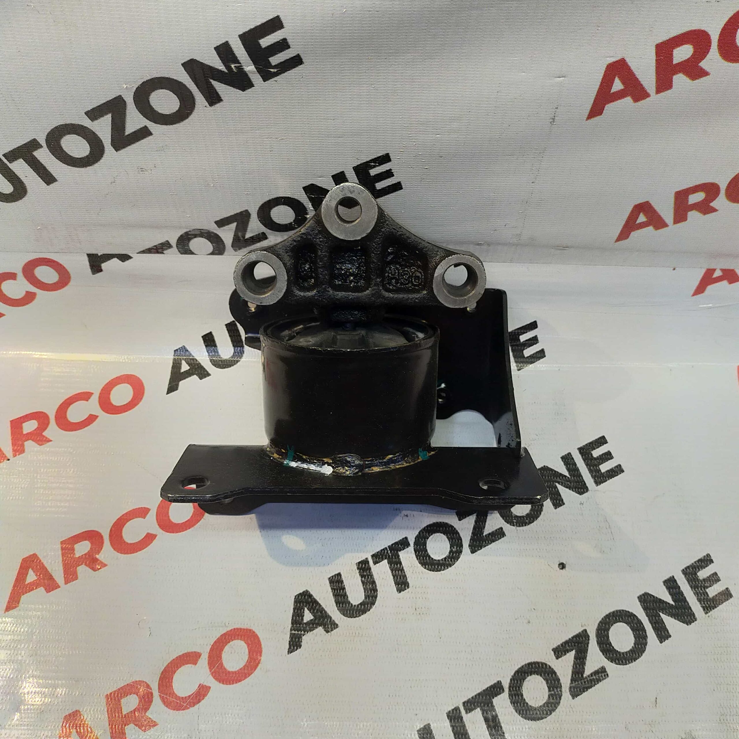 ENGINE MOUNTING LEFT