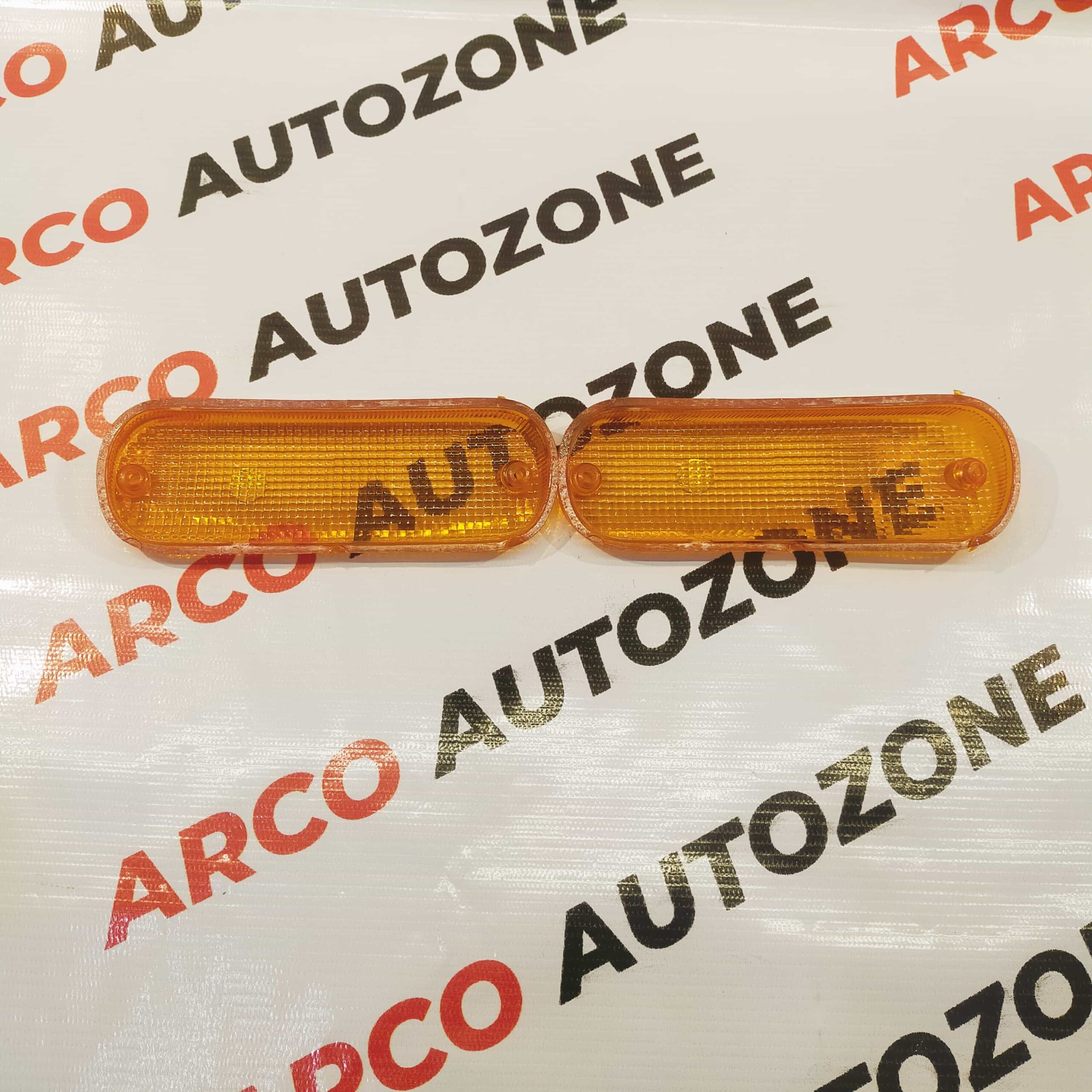 BUMPER INDICATOR GLASS CAR T2 RIGHT