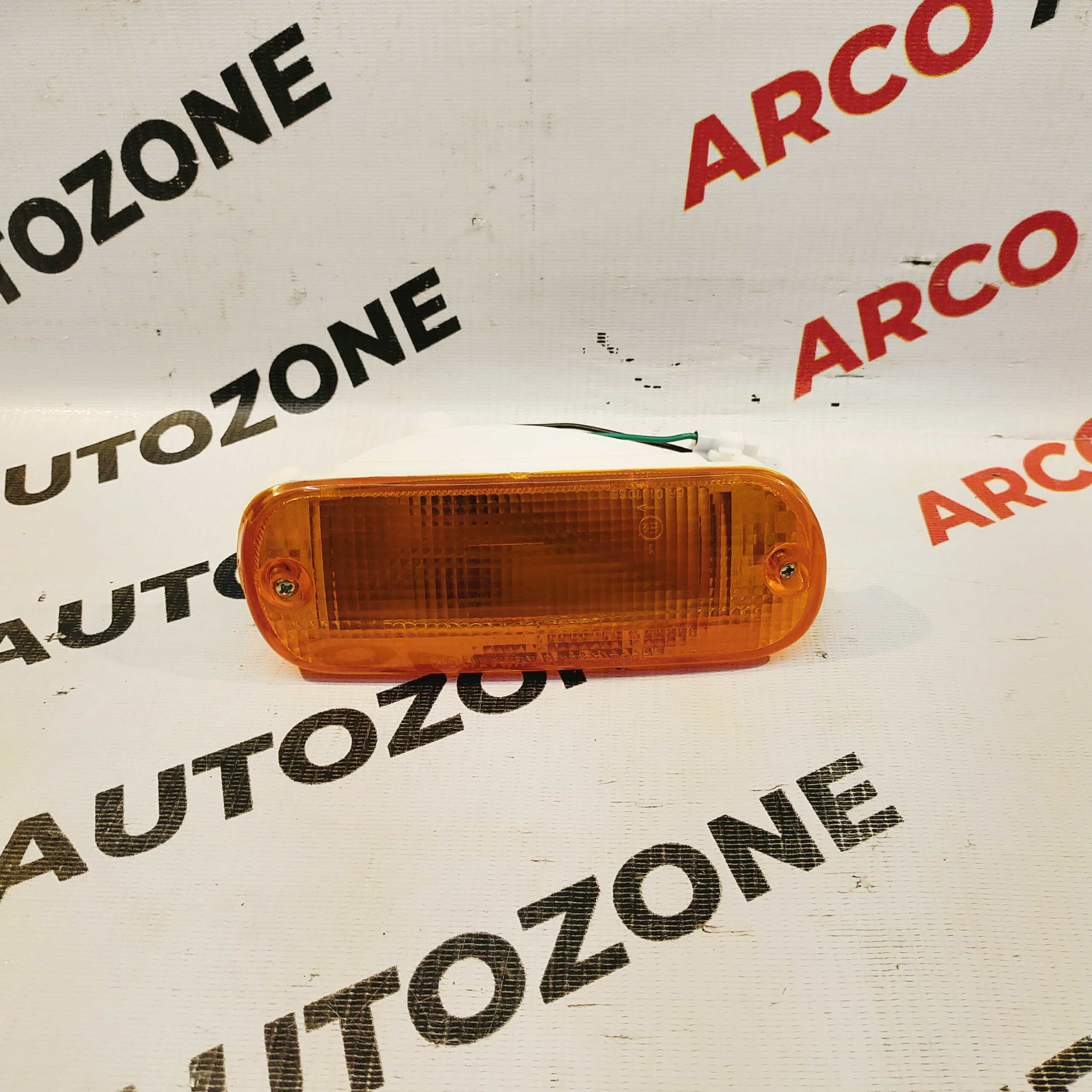 BUMPER LIGHT CAR T2 RIGHT LUMAX