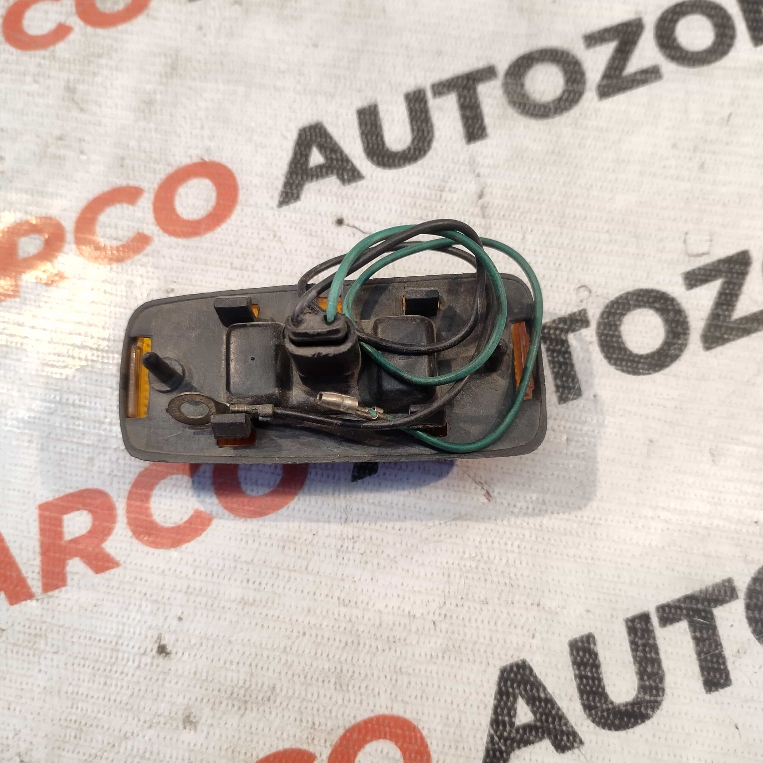 FENDER INDICATOR CAR T1 LEFT
