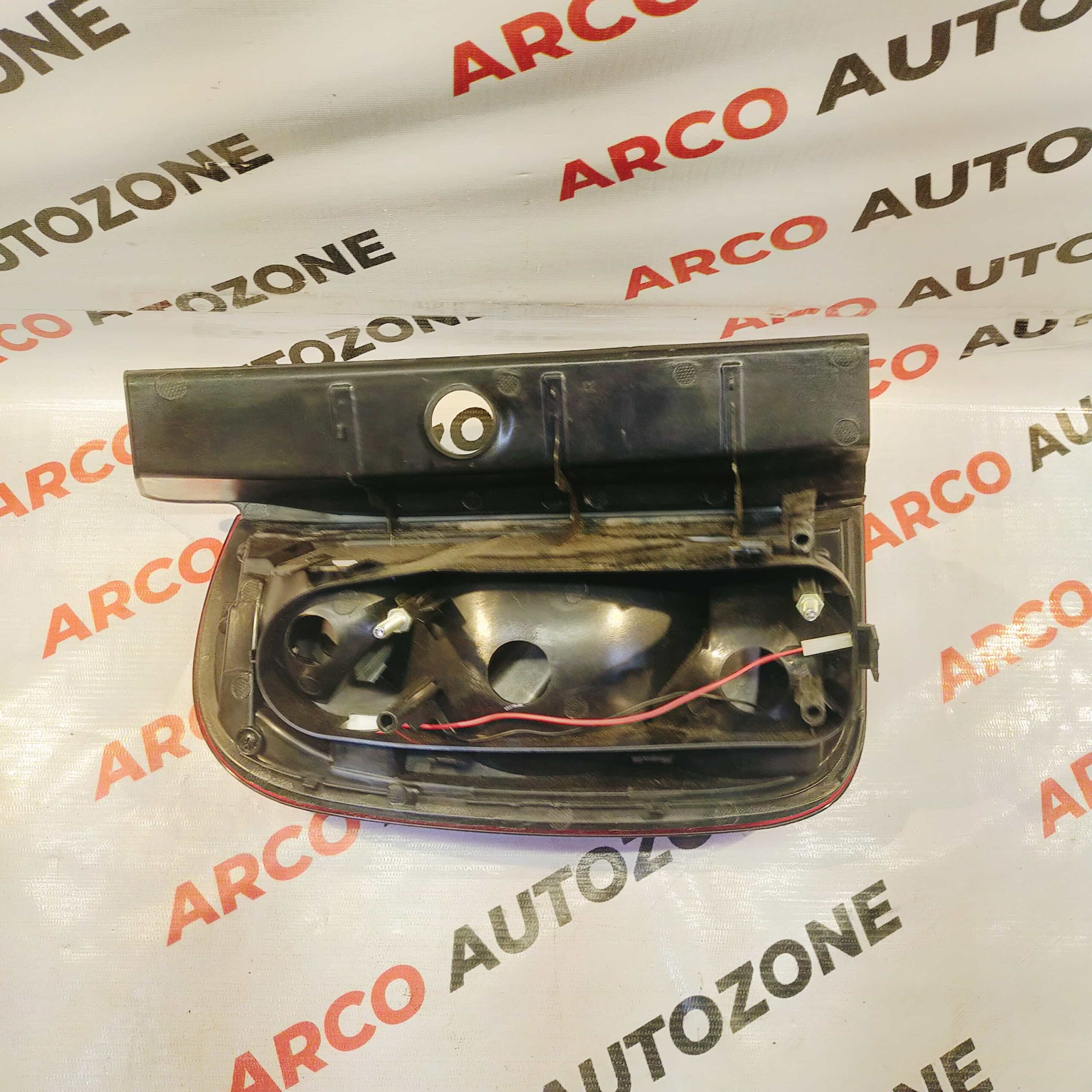 LIGHTING TAIL LIGHT DUSTER T2 T3 RIGHT IMP