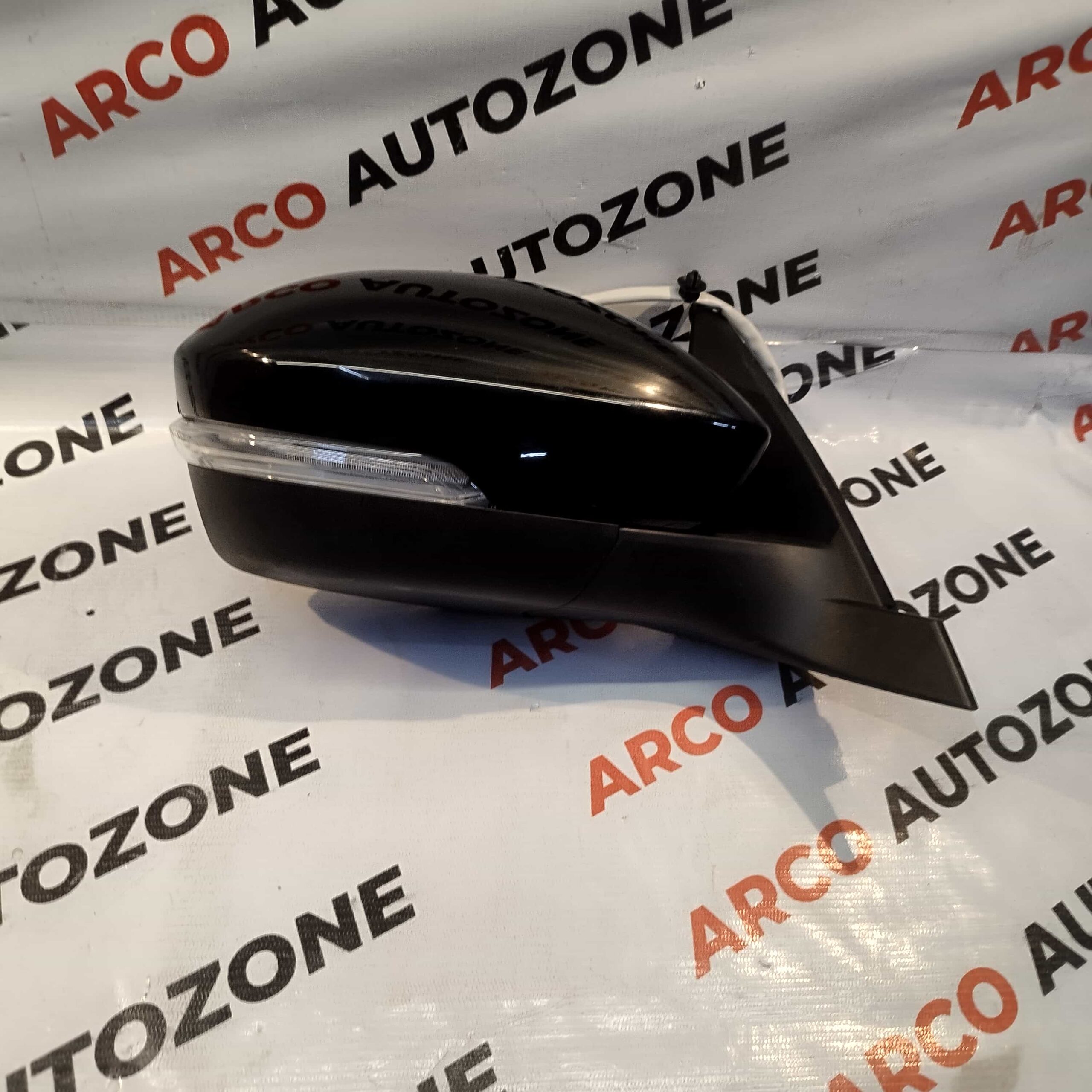 SIDE MIRROR PUNCH RIGHT 7 WIRE TATA 544581100106