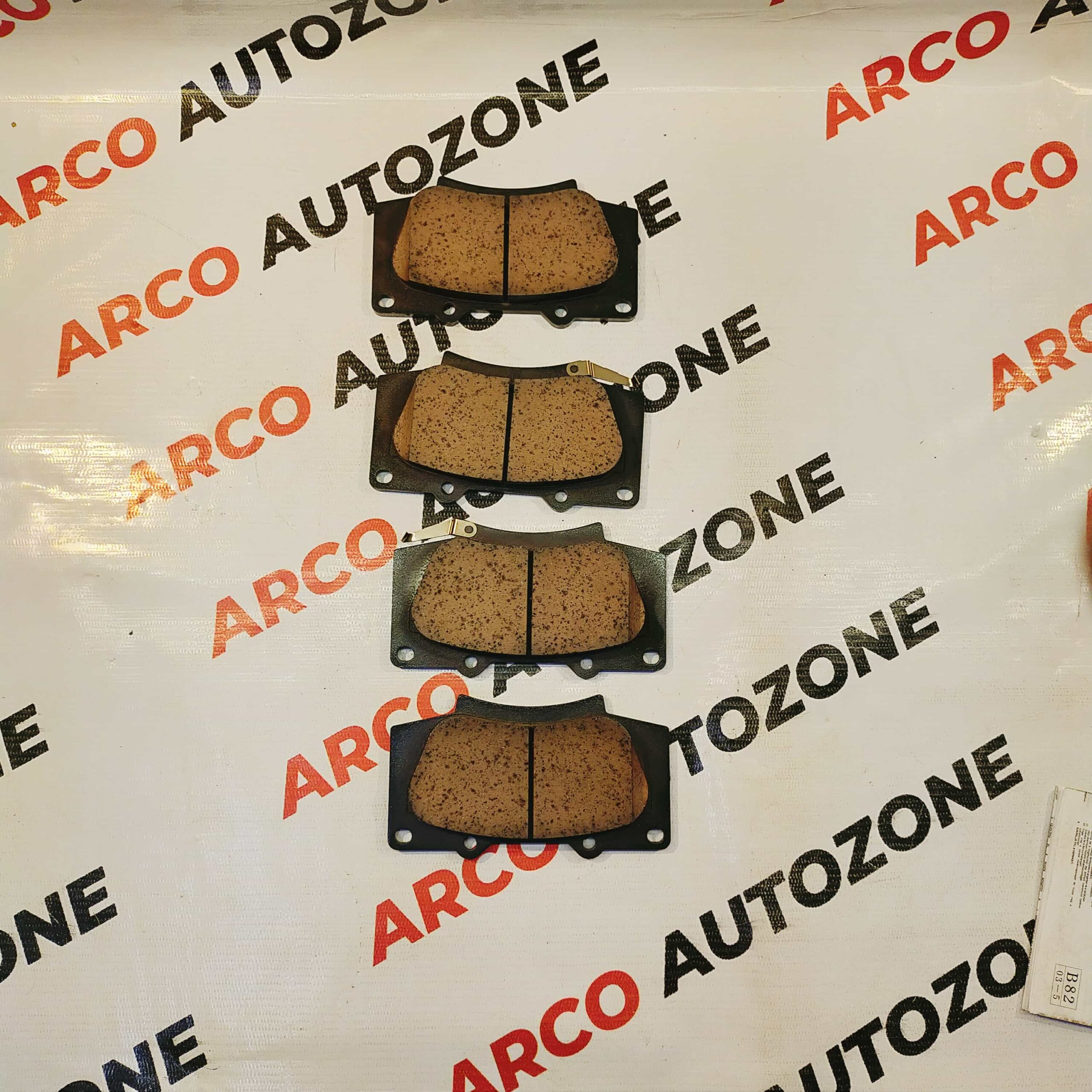 FRONT BRAKE PAD FORTUNER NM LEGENDER TYT 044650K590