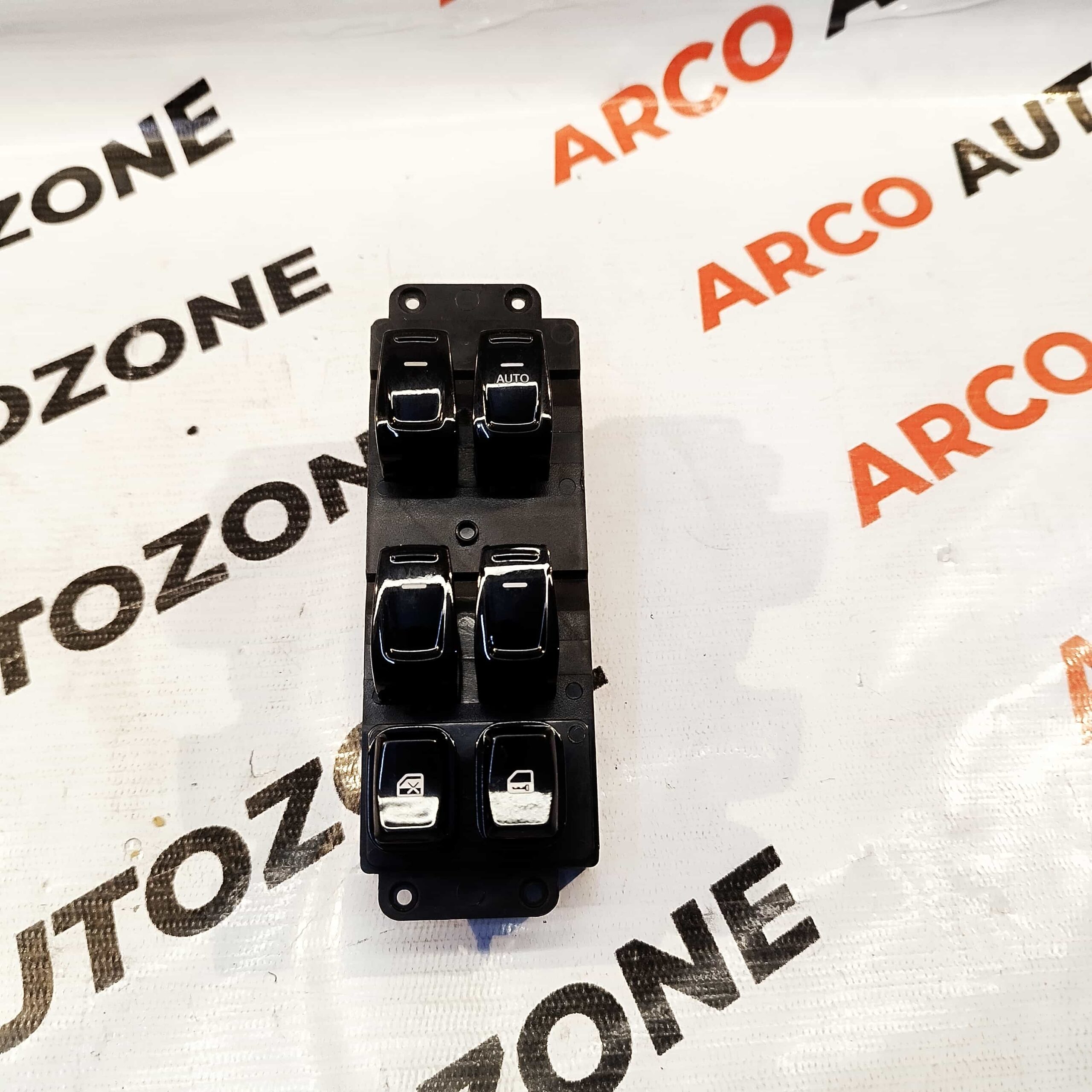 POWER WINDOW SWITCH MAIN SCORPIO N XUV700 BLACK TATA 299139563