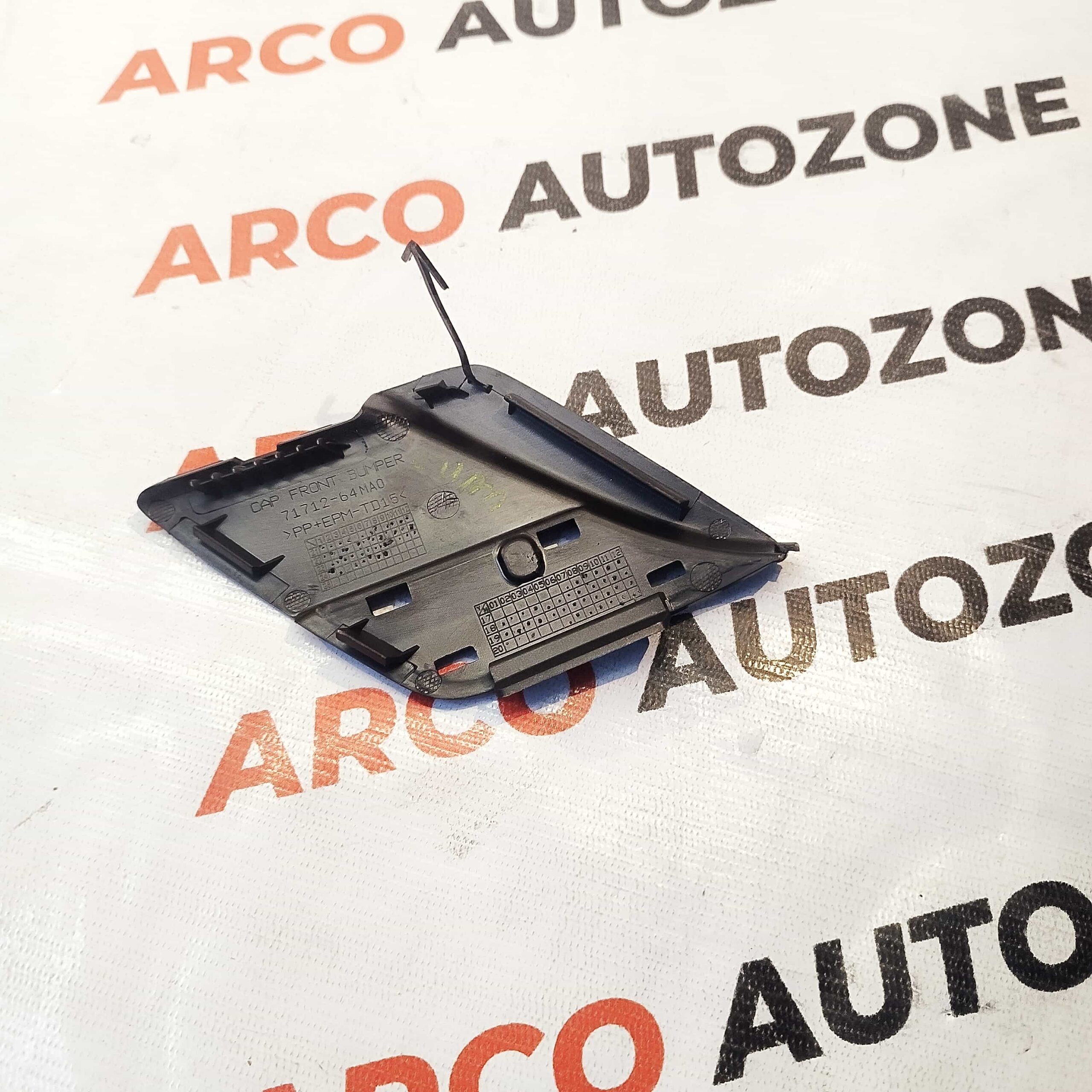 TOW CAP SCROSS T1 FRONT LOWER MGP 71712M64MA05PK